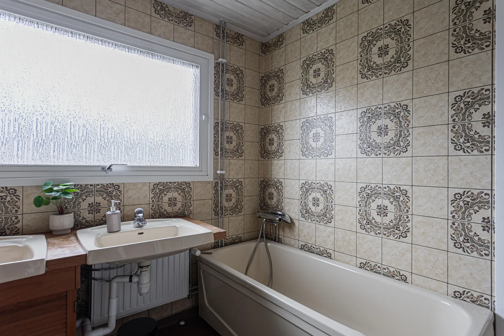 Villa, Stafettgatan 6, Rönnby, Västerås