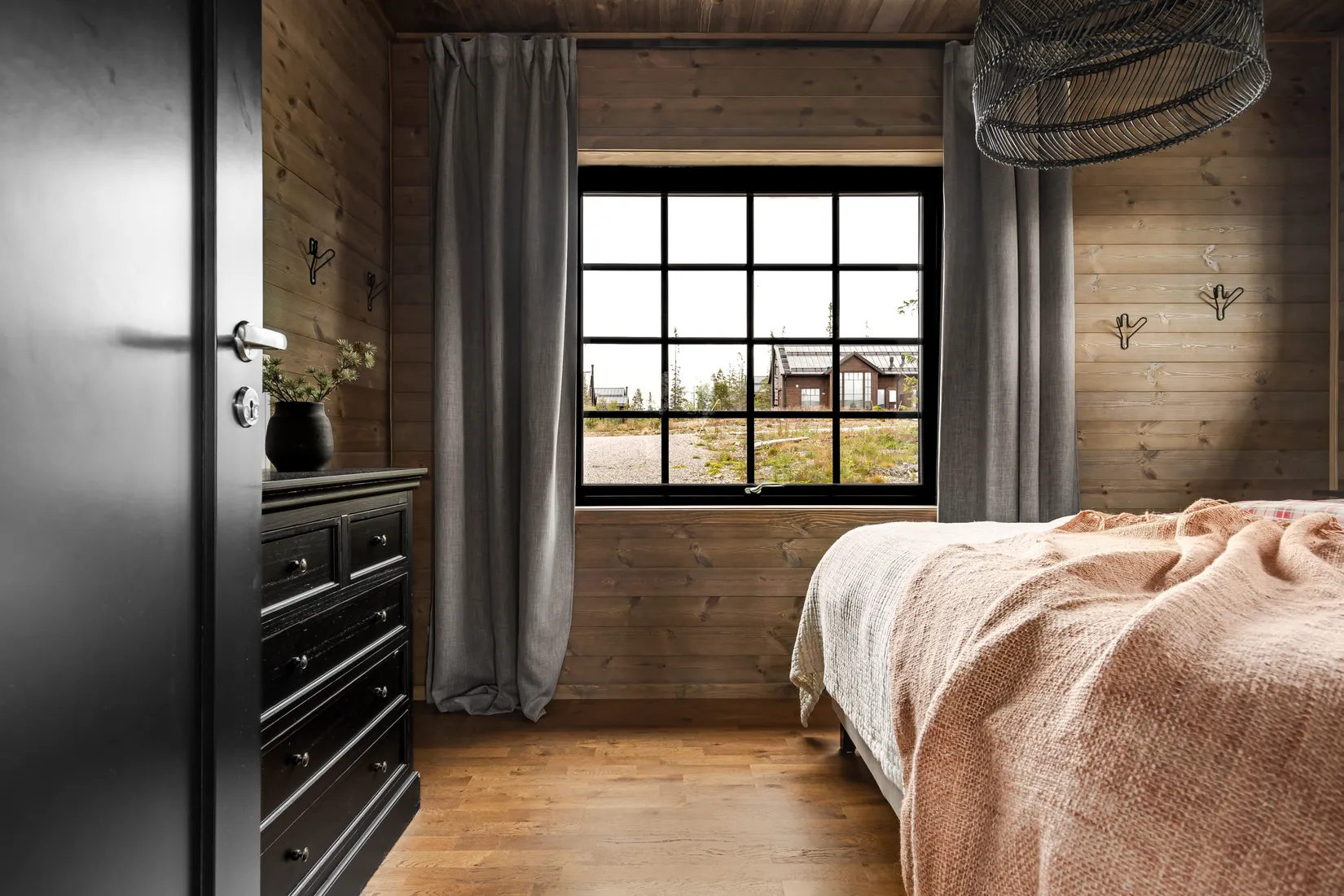Radhus, Merakvägen 12B, Berg