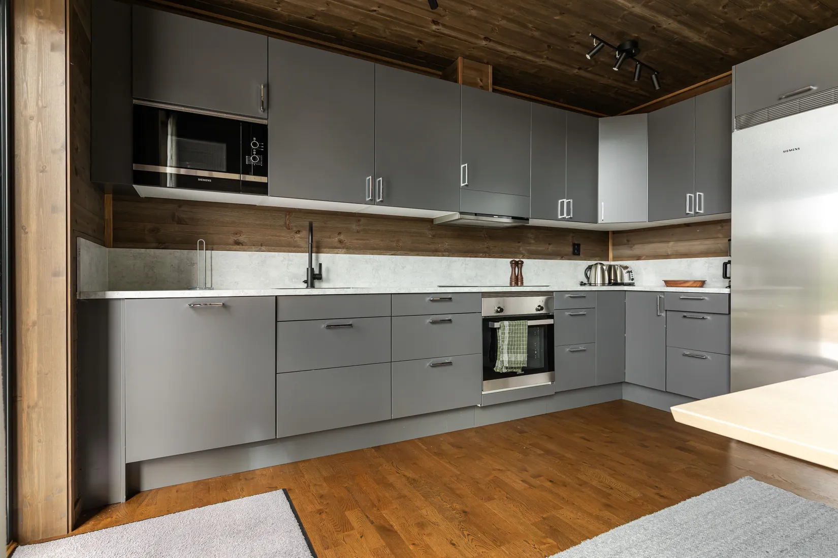 Radhus, Merakvägen 12B, Berg
