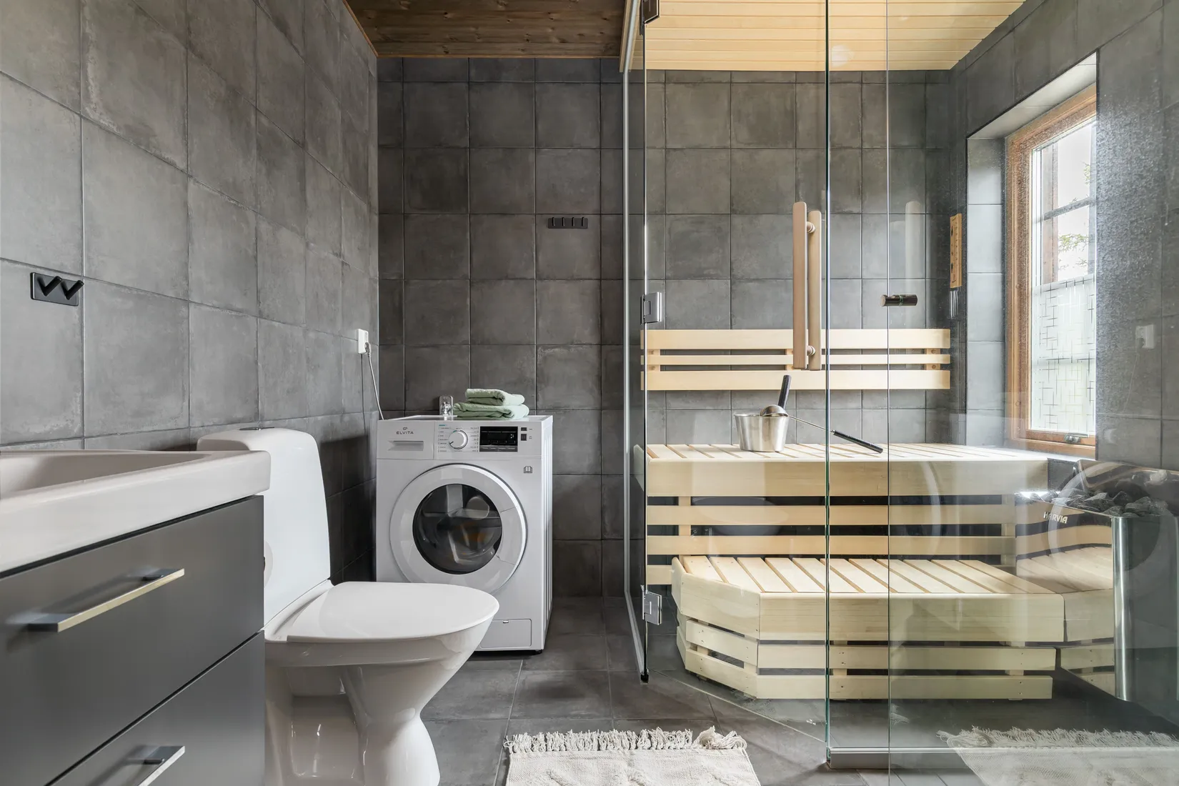 Radhus, Merakvägen 12B, Berg
