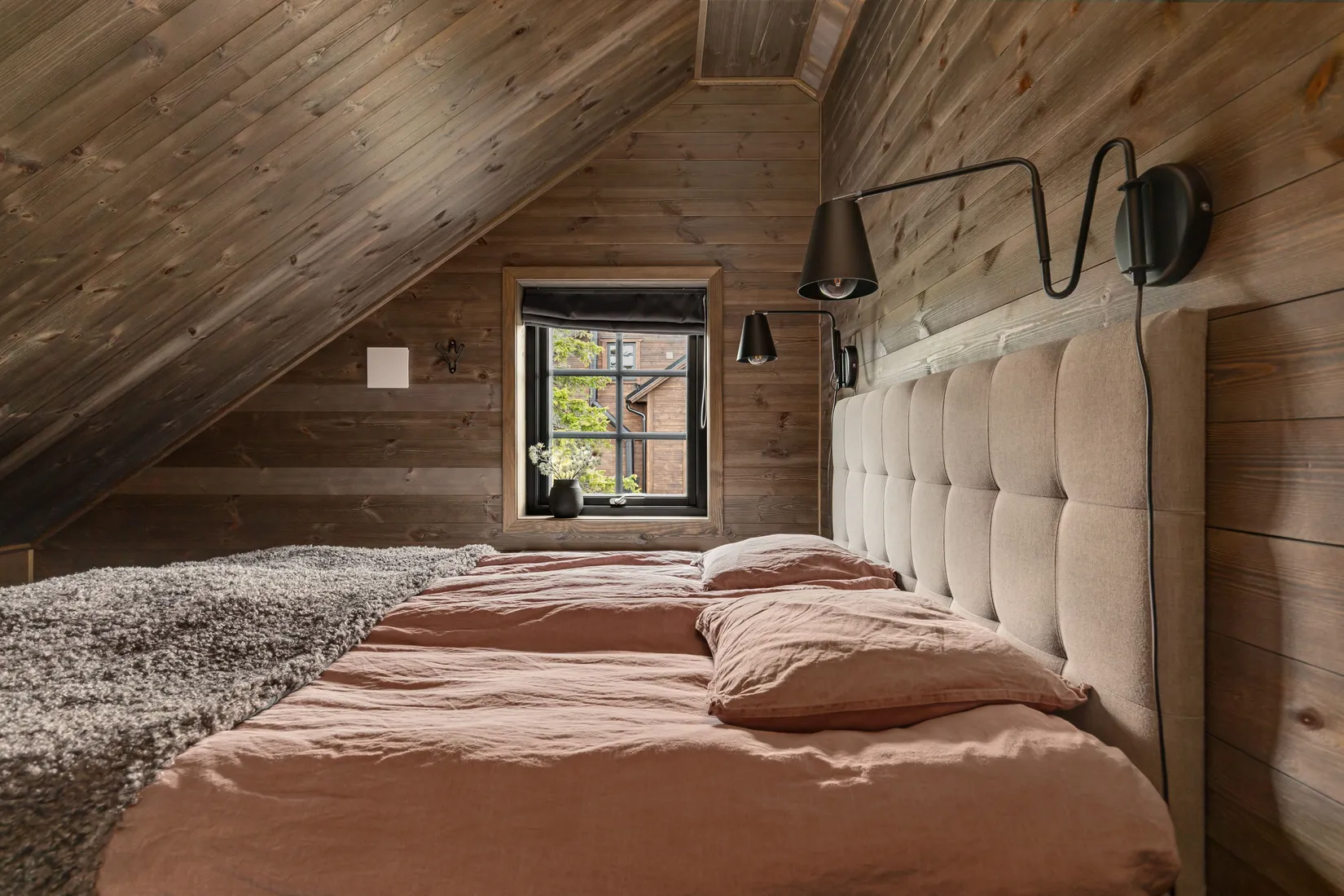 Radhus, Merakvägen 12B, Berg