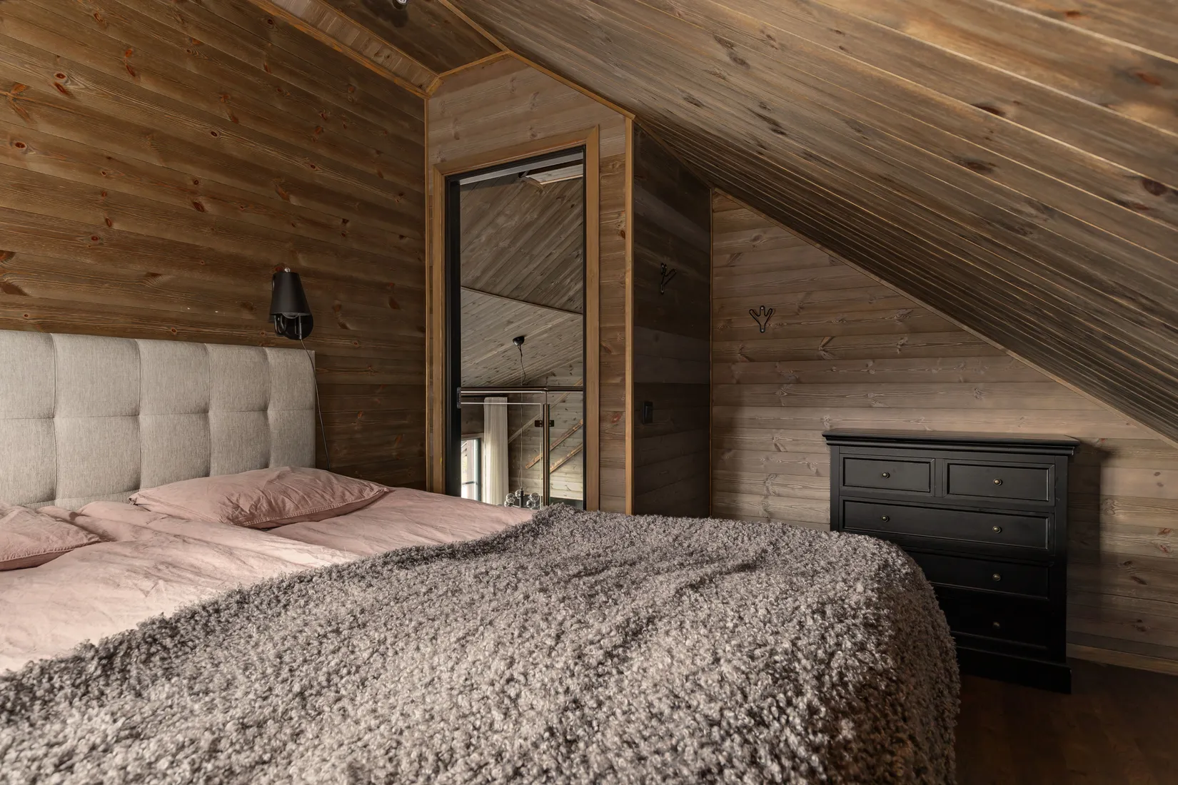Radhus, Merakvägen 12B, Berg
