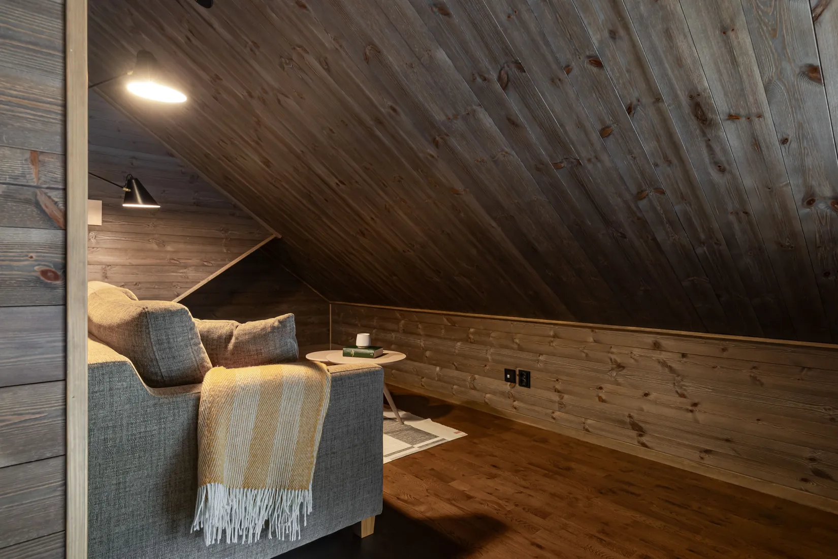 Radhus, Merakvägen 12B, Berg