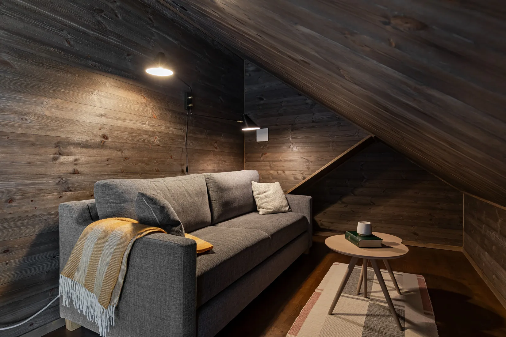 Radhus, Merakvägen 12B, Berg