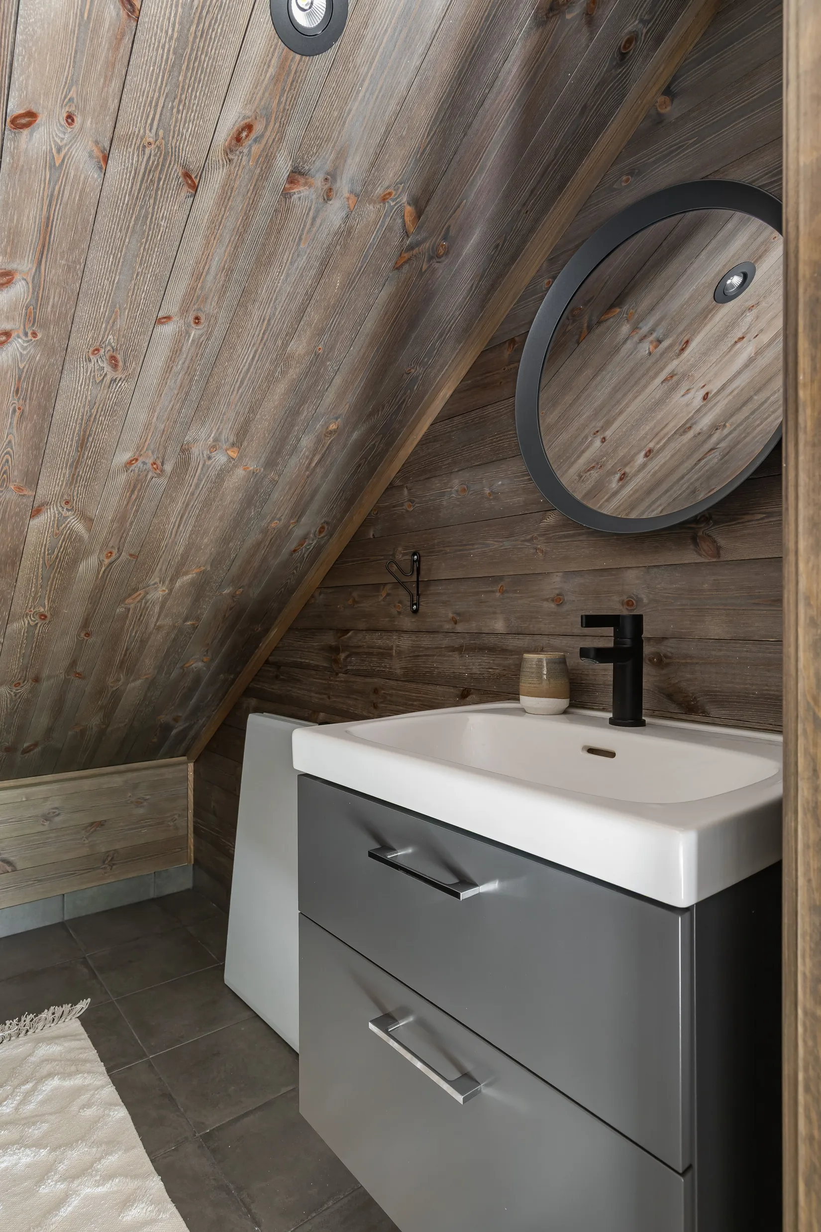 Radhus, Merakvägen 12B, Berg