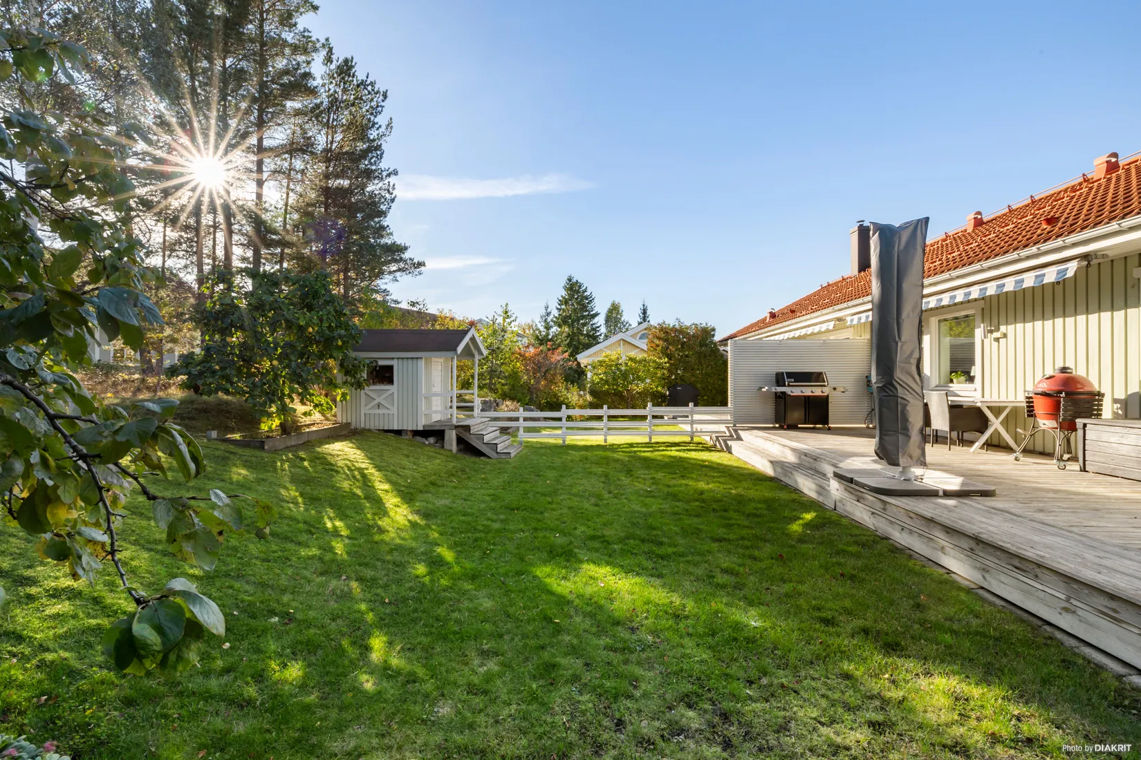 Radhus, Reduttvägen 72, Gribbylund, Täby