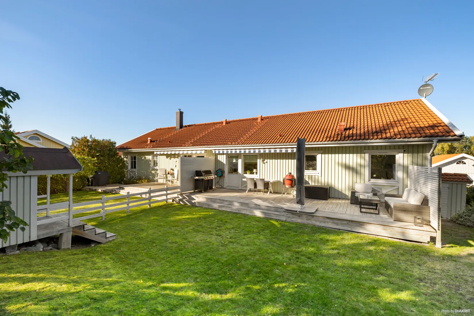Radhus, Reduttvägen 72, Gribbylund, Täby