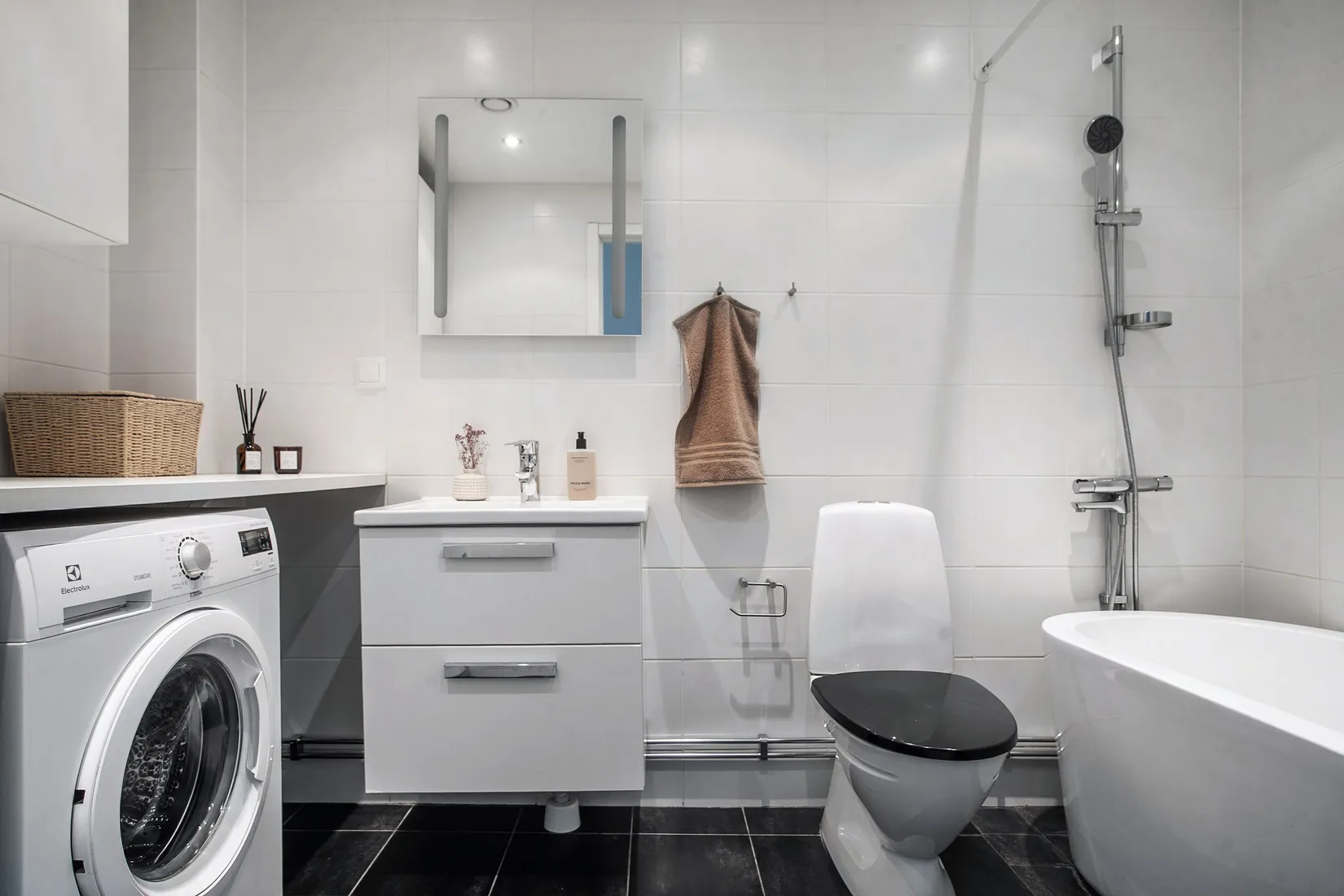 Bostadsrätt, Finnboda varvsväg 12A, Finnboda Hamn, Nacka