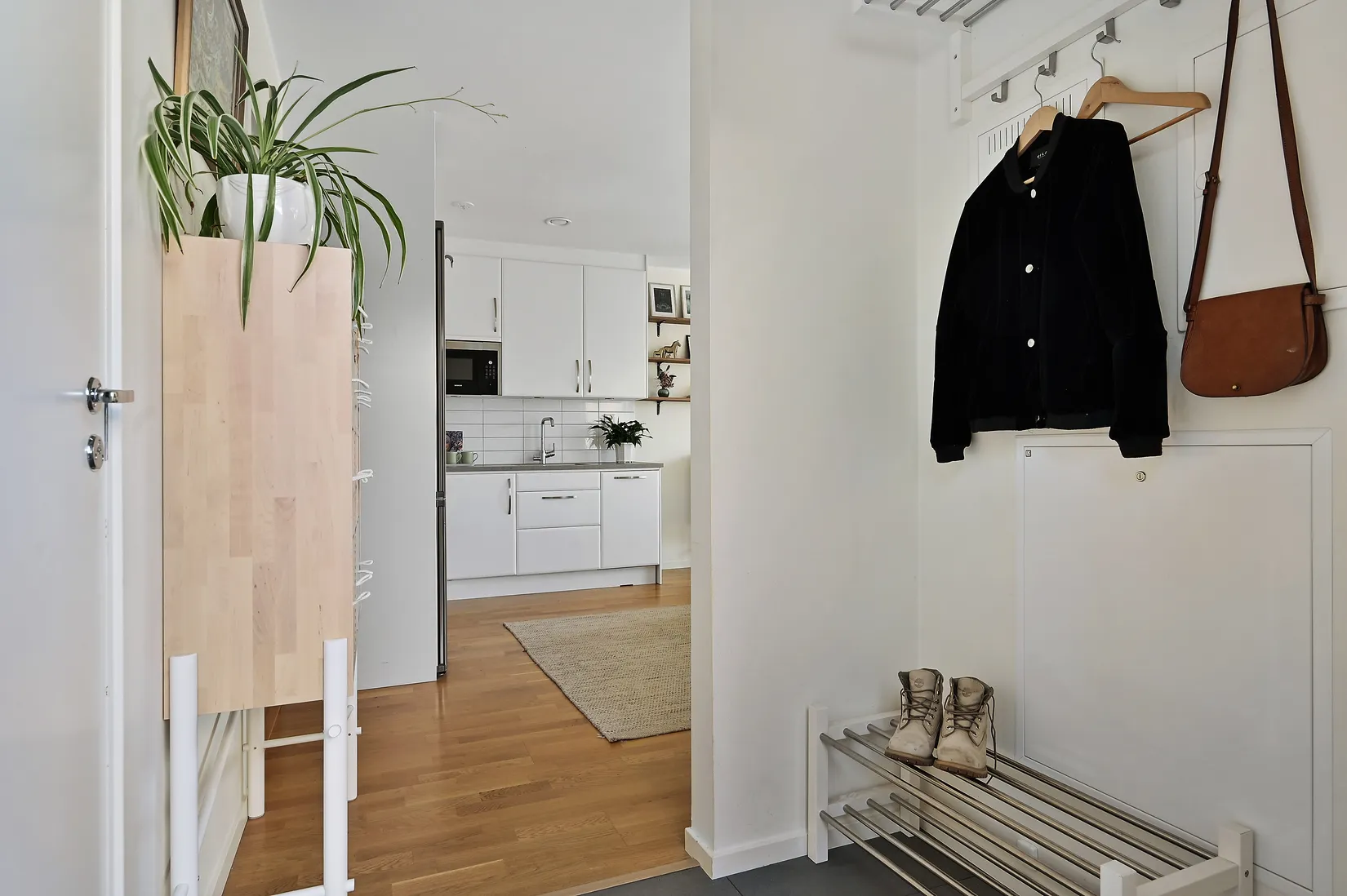 Radhus, Domherrevägen 4H, Älvnäs, Ekerö