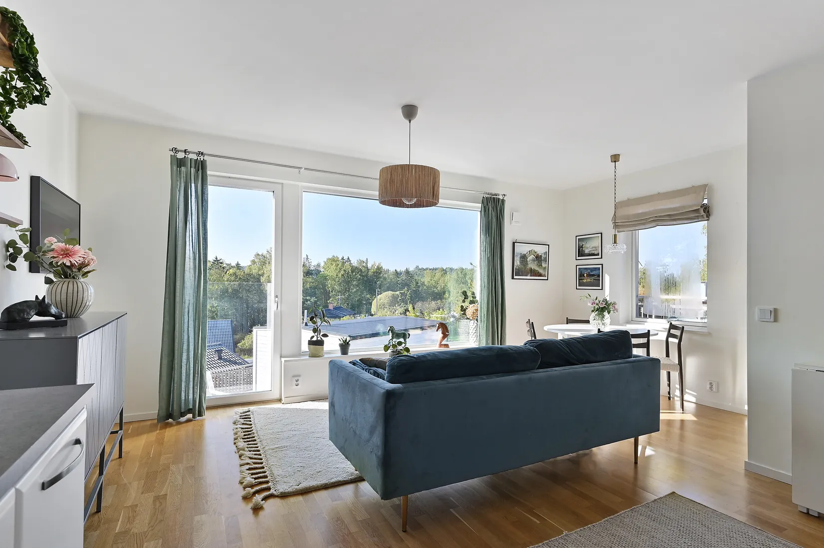 Radhus, Domherrevägen 4H, Älvnäs, Ekerö