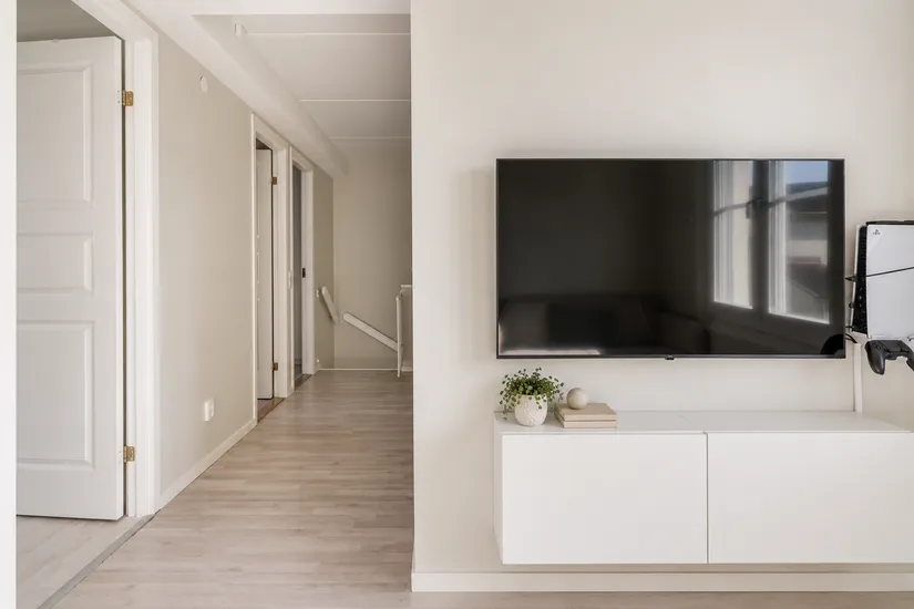 Radhus, Midsommarvägen 93, Vistaberg, Huddinge