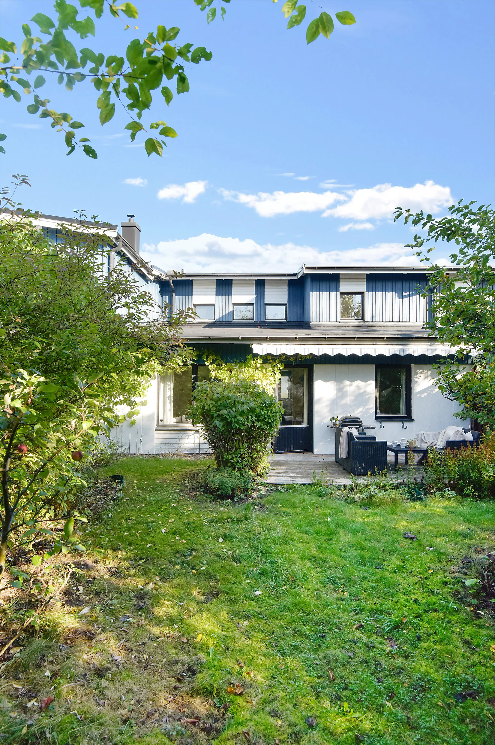 Radhus, Gitarrvägen 4, Viksjö - Hummelmora, Järfälla