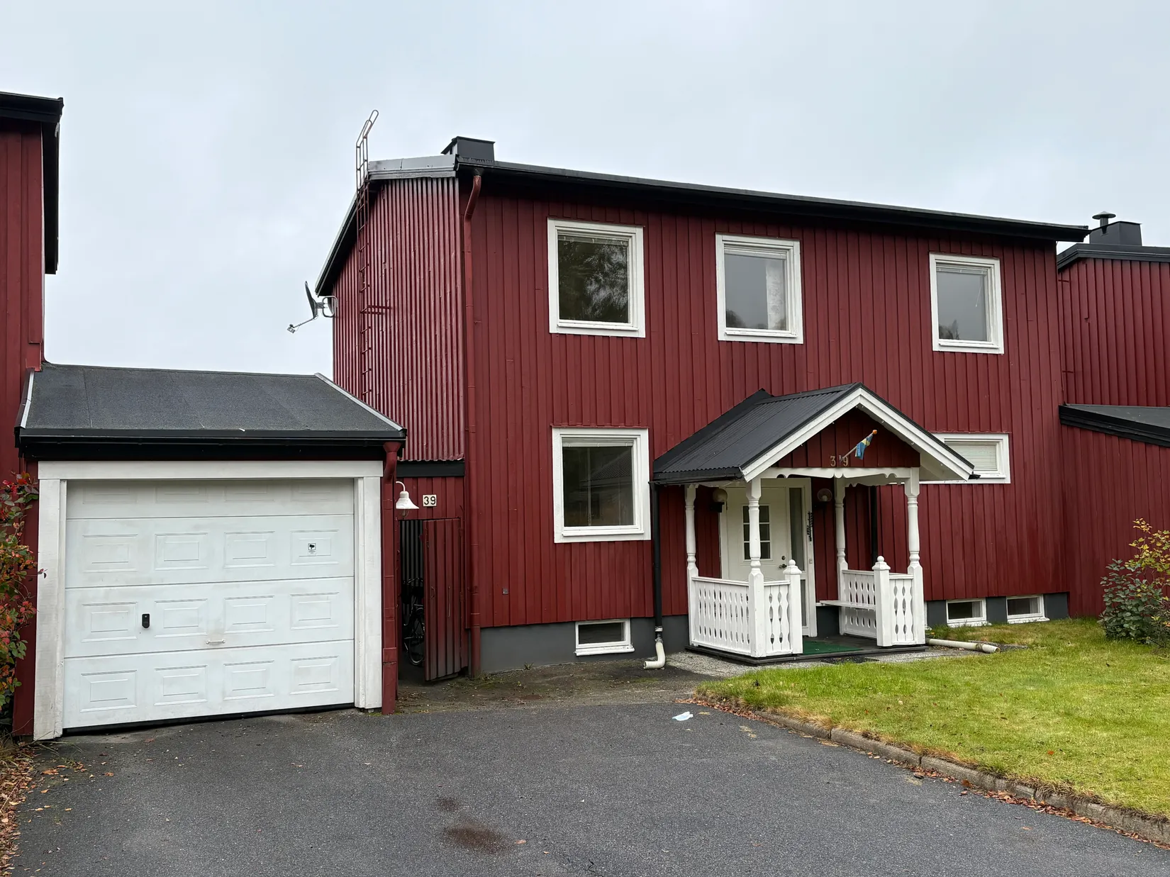 Radhus, Törnskatevägen 39, Mariehem, Umeå