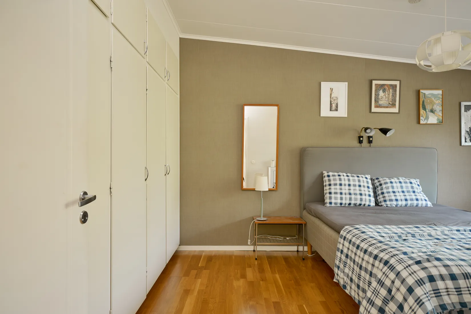 Radhus, Samtingsgatan 38K, Strängnäs