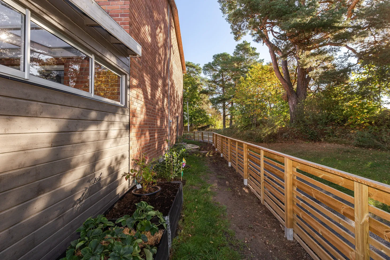 Radhus, Solrosgatan 5F, Eskilstuna