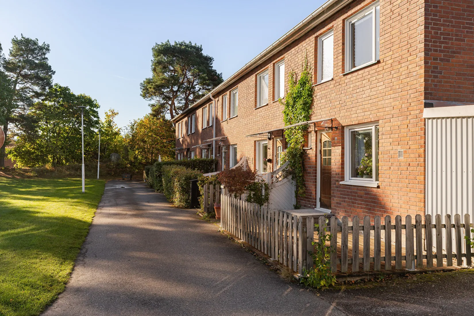 Radhus, Solrosgatan 5F, Eskilstuna