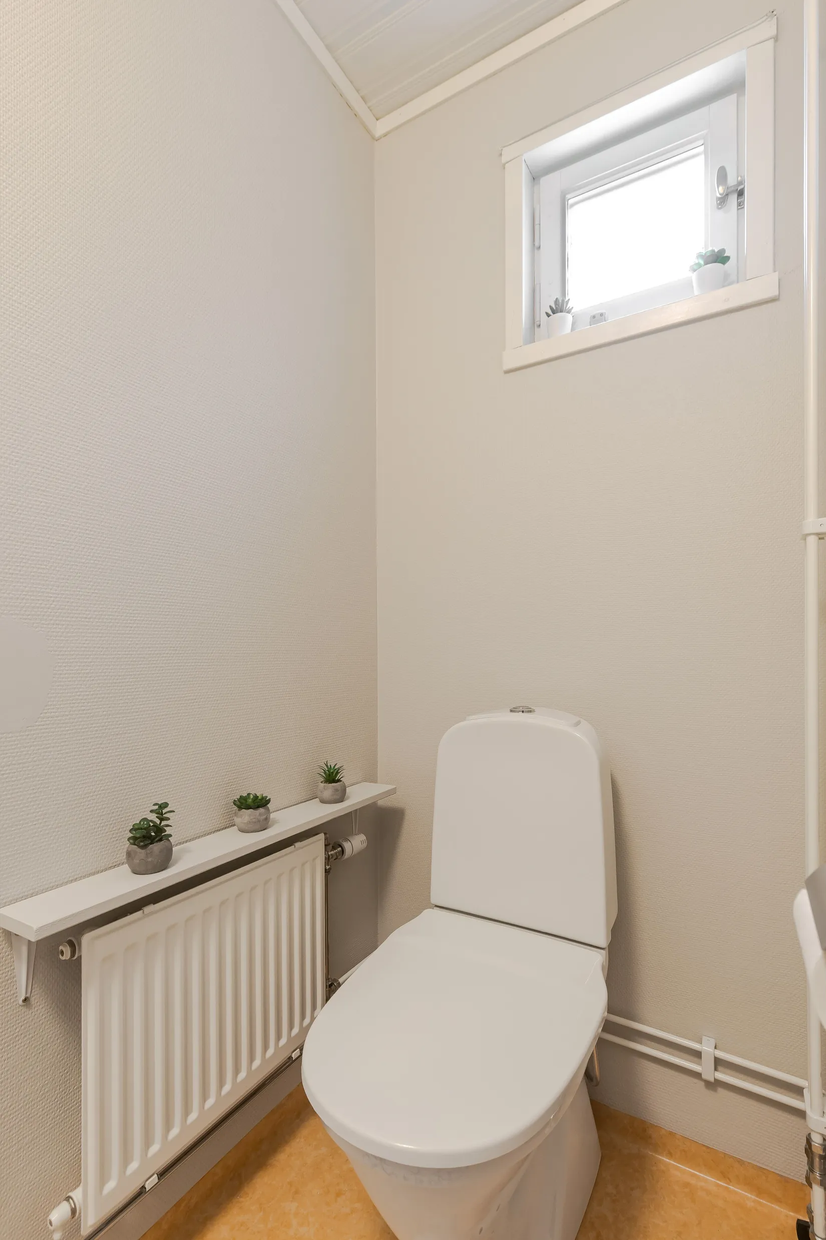 Radhus, Solrosgatan 5F, Eskilstuna