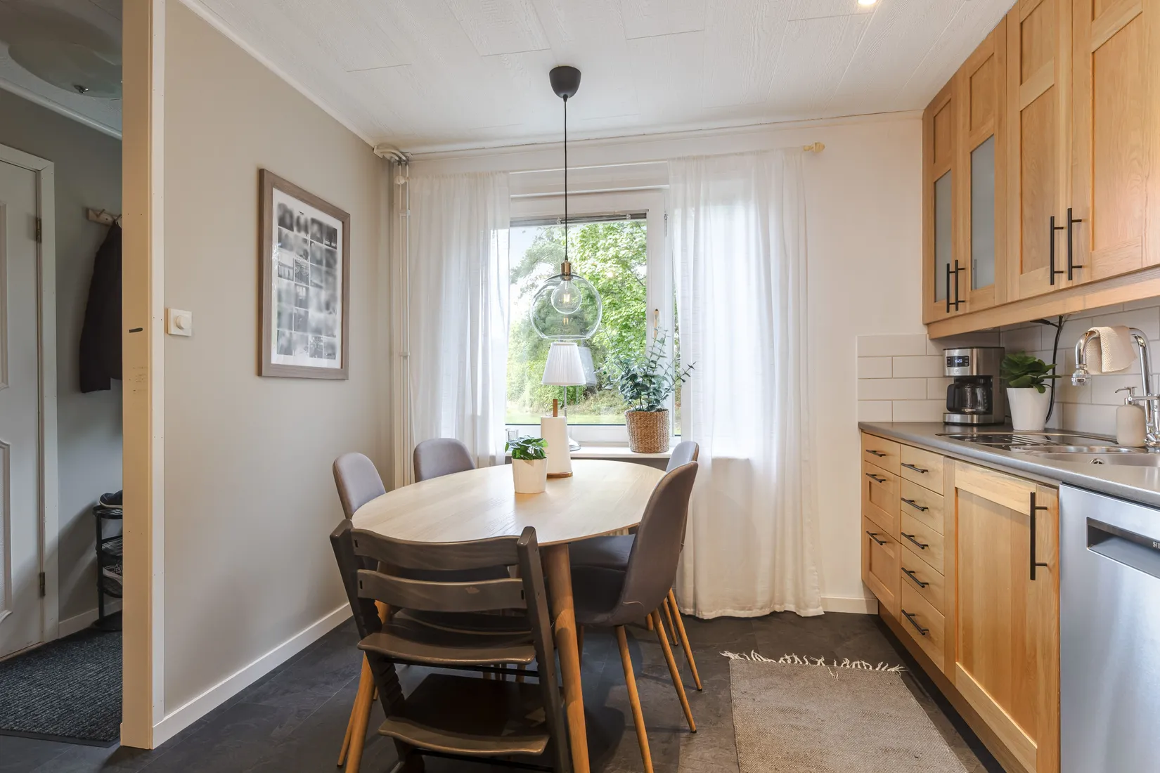 Radhus, Solrosgatan 5F, Eskilstuna