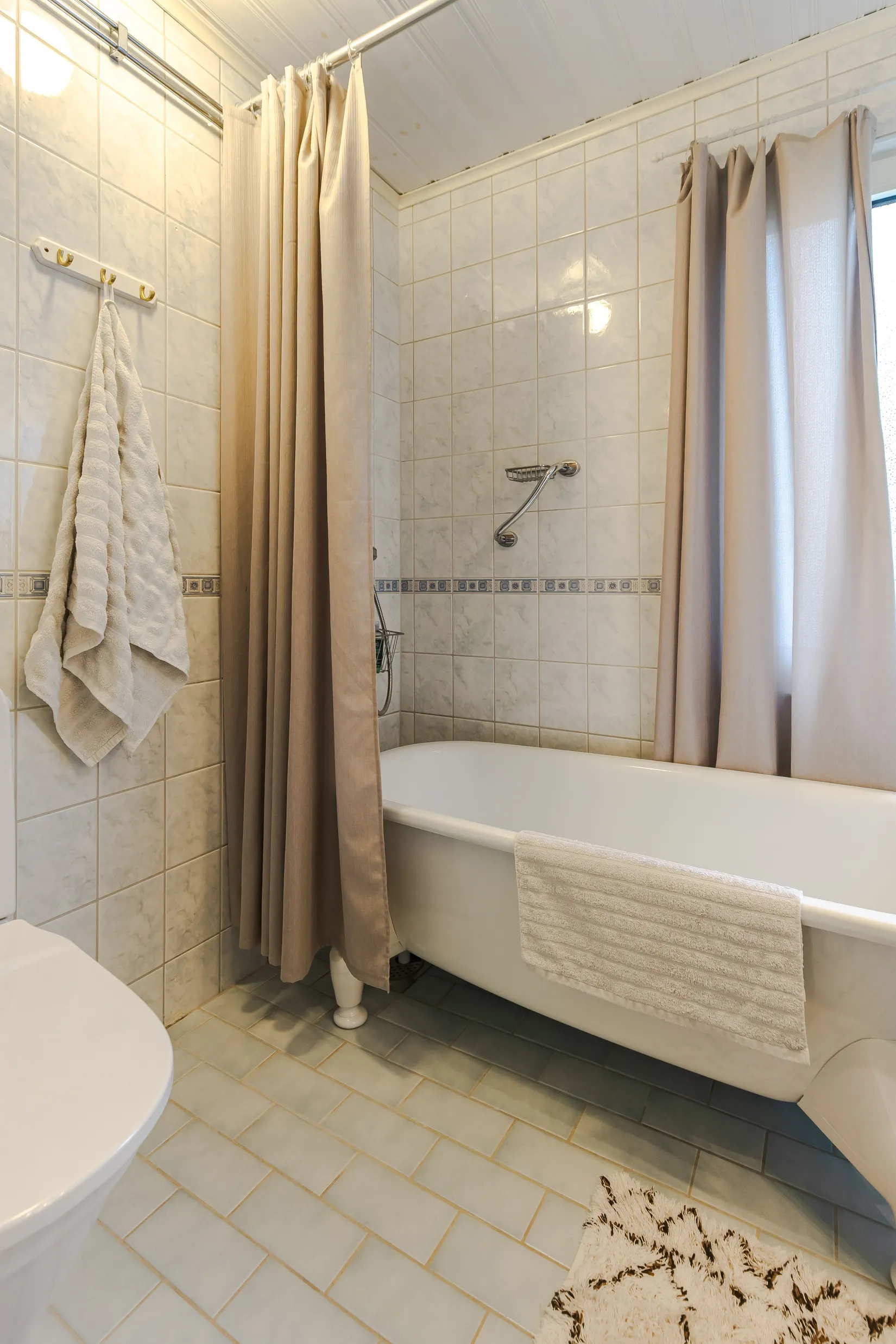 Radhus, Solrosgatan 5F, Eskilstuna
