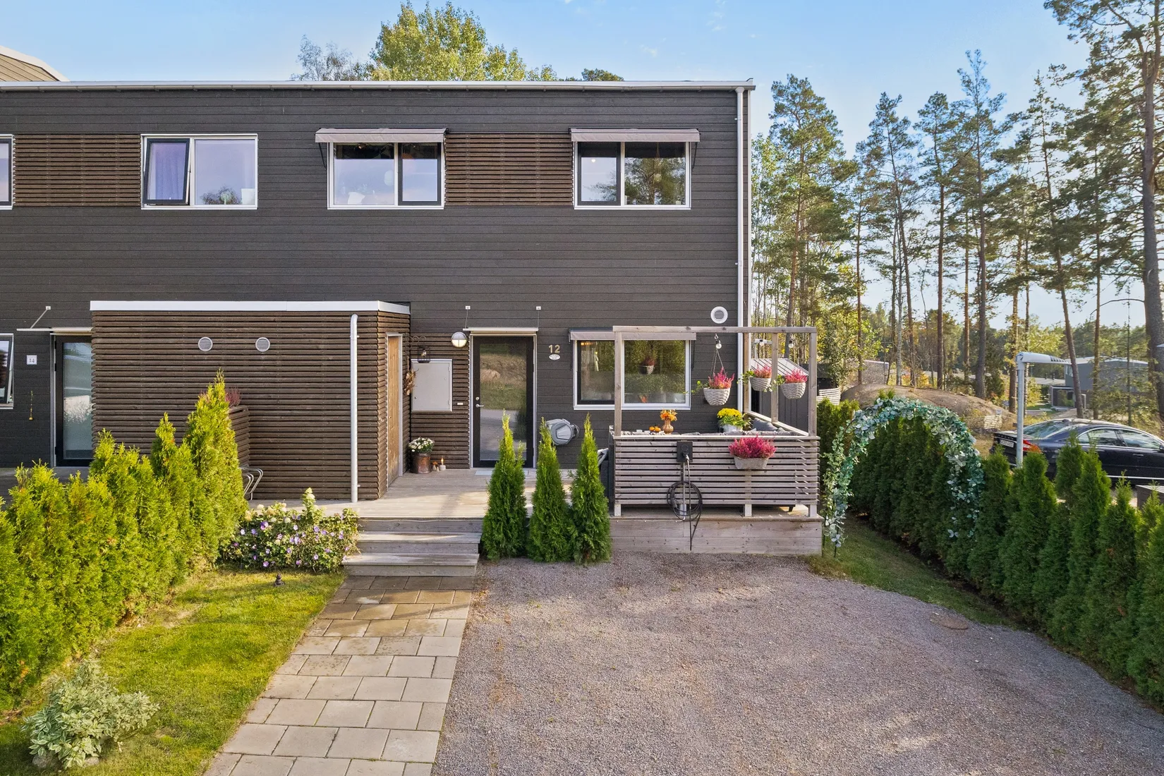 Radhus, Åkerhielms väg 12, Margretelund, Österåker