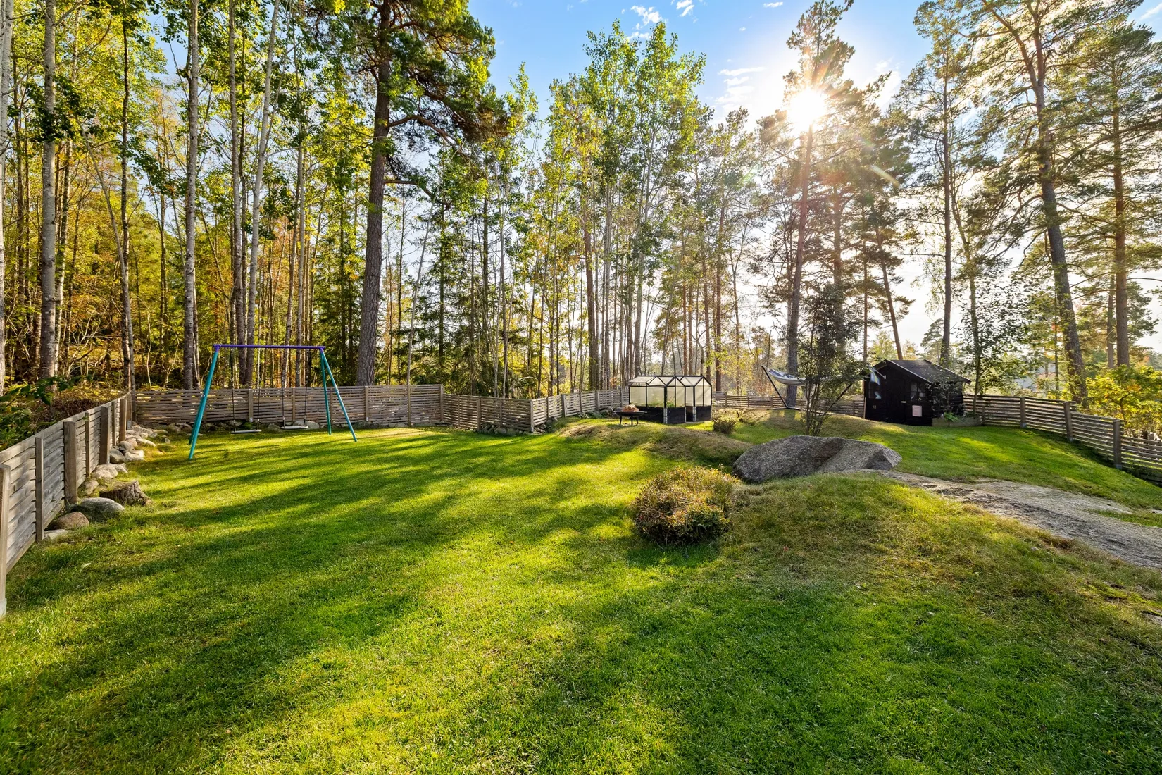Radhus, Åkerhielms väg 12, Margretelund, Österåker