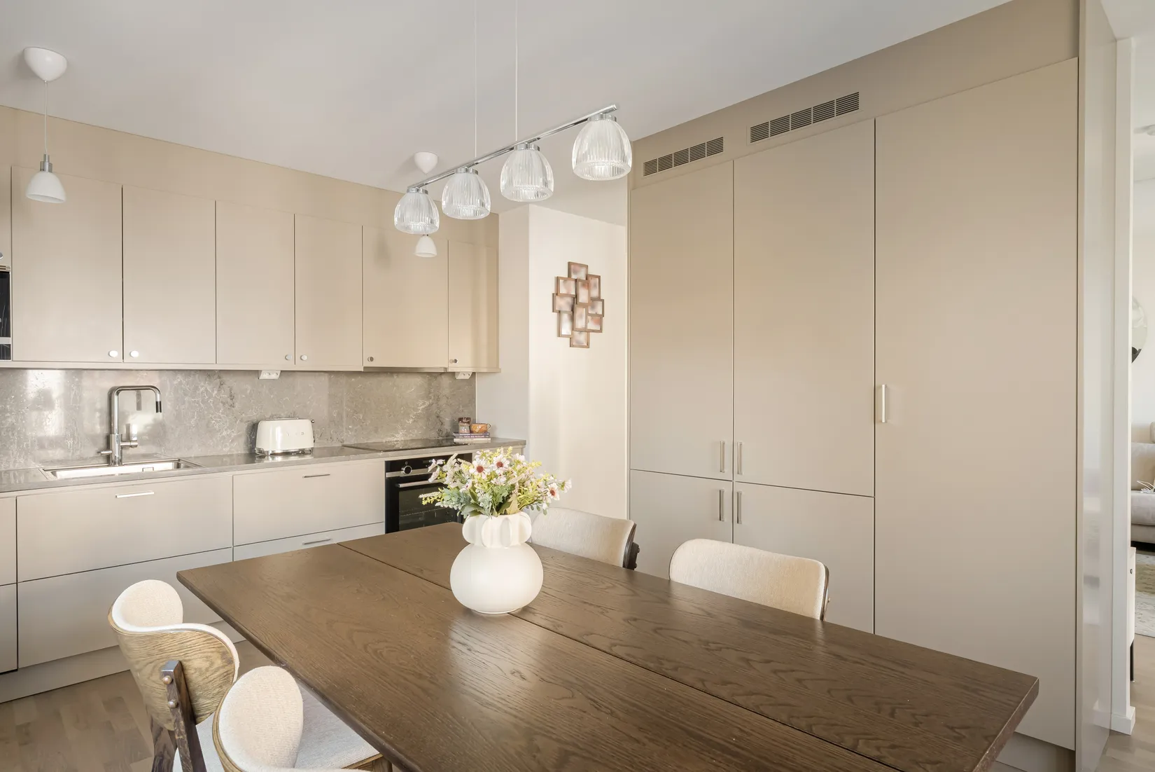 Bostadsrätt, Oskarslundsbacken 37, 4 tr!, Liljeholmskajen, Stockholm