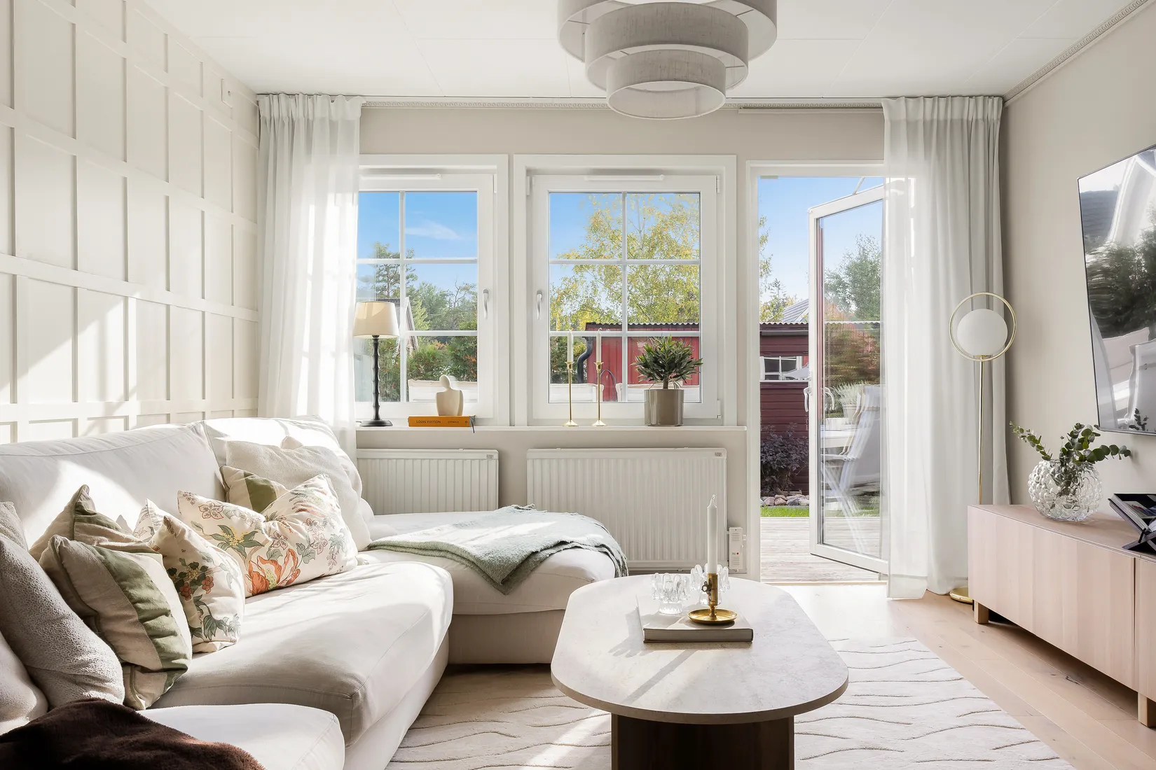 Villa, Ljustergränd 44, Viksjö, Järfälla