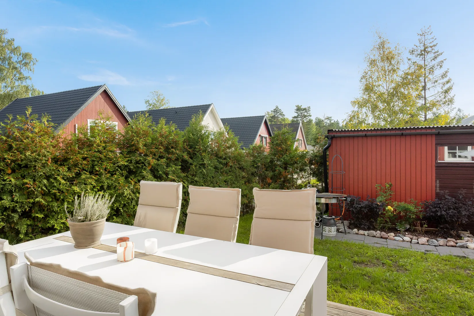 Villa, Ljustergränd 44, Viksjö, Järfälla