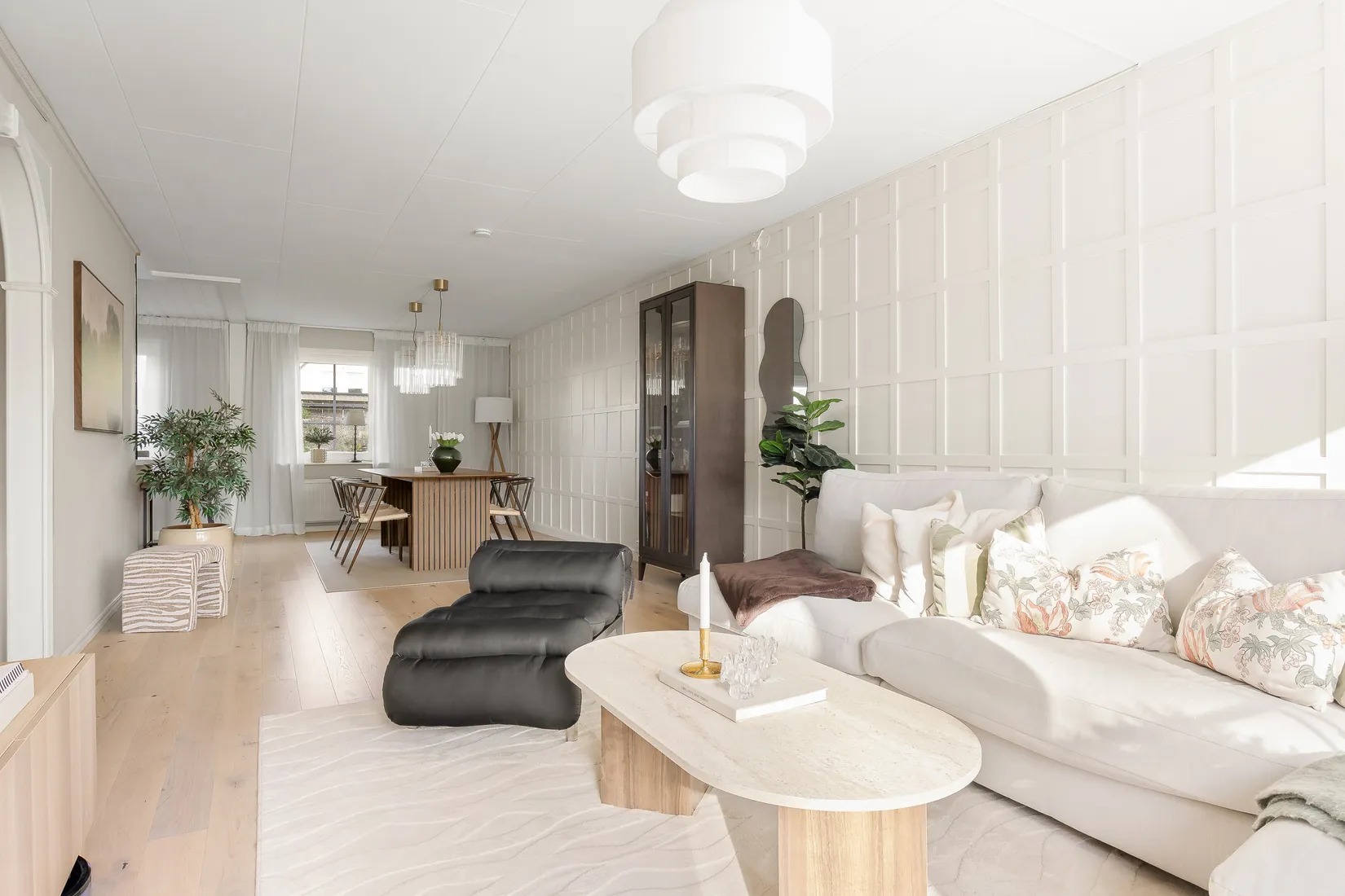 Villa, Ljustergränd 44, Viksjö, Järfälla