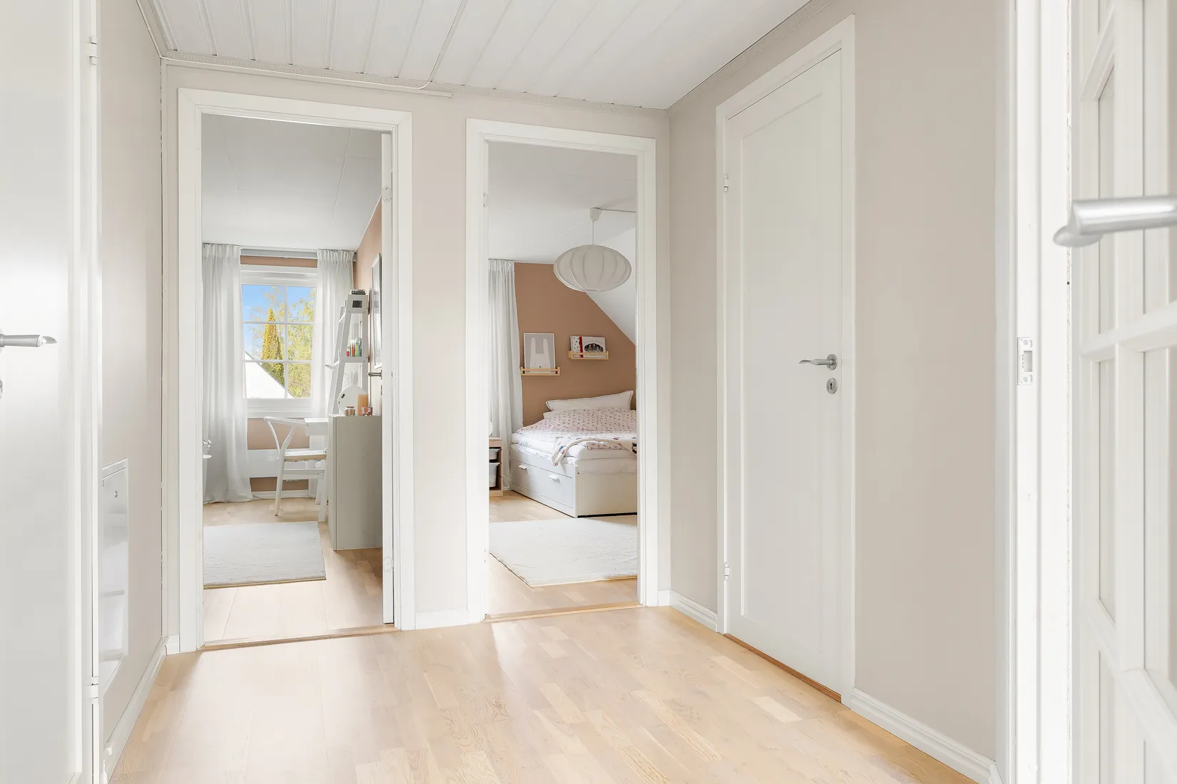 Villa, Ljustergränd 44, Viksjö, Järfälla