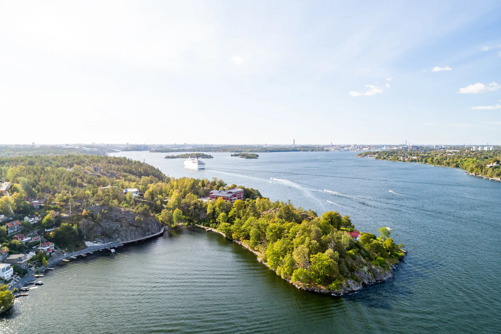 Radhus, Knut Stangenbergs väg 11, Duvnäs Utskog, Nacka