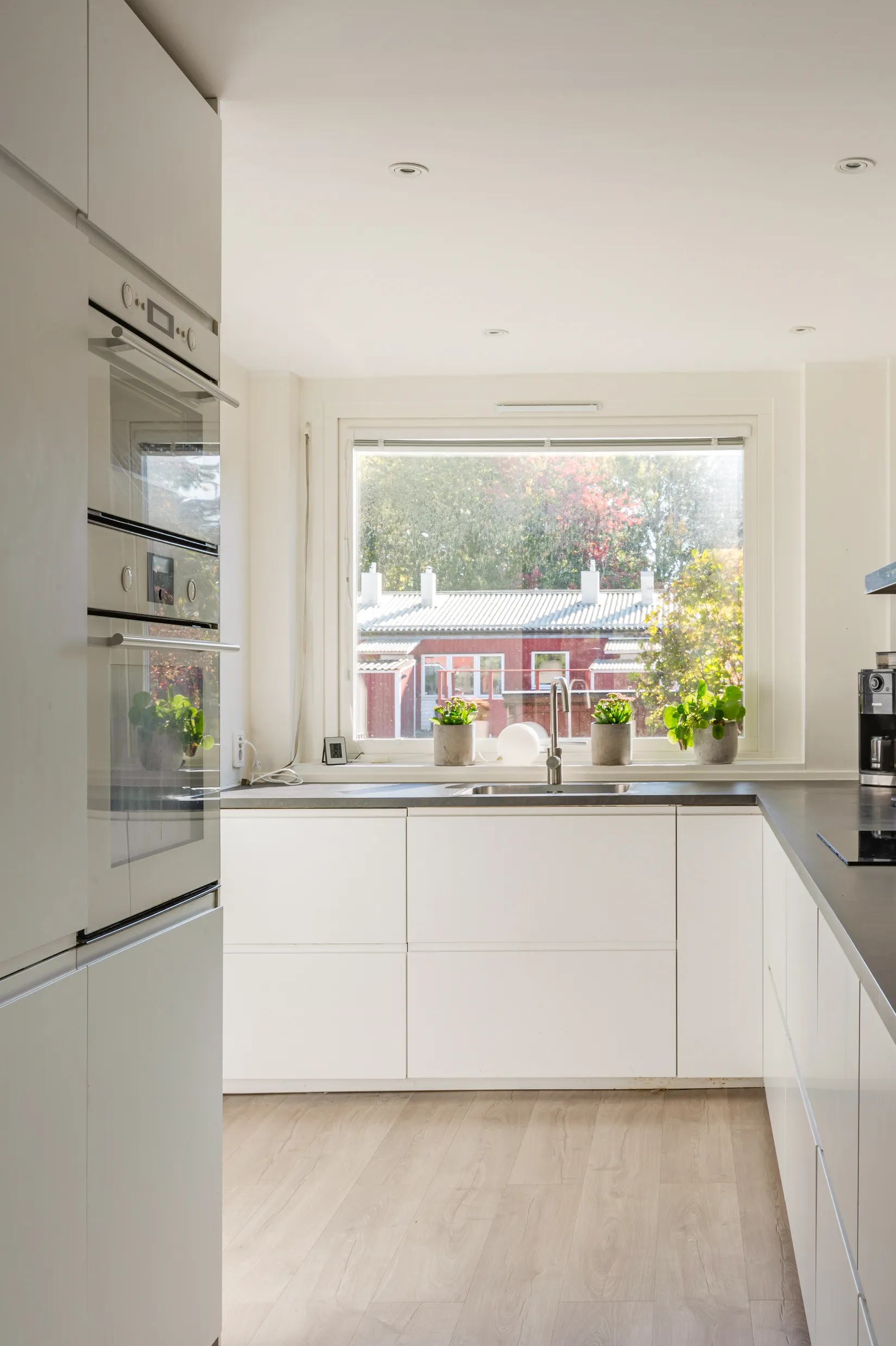 Radhus, Knut Stangenbergs väg 11, Duvnäs Utskog, Nacka