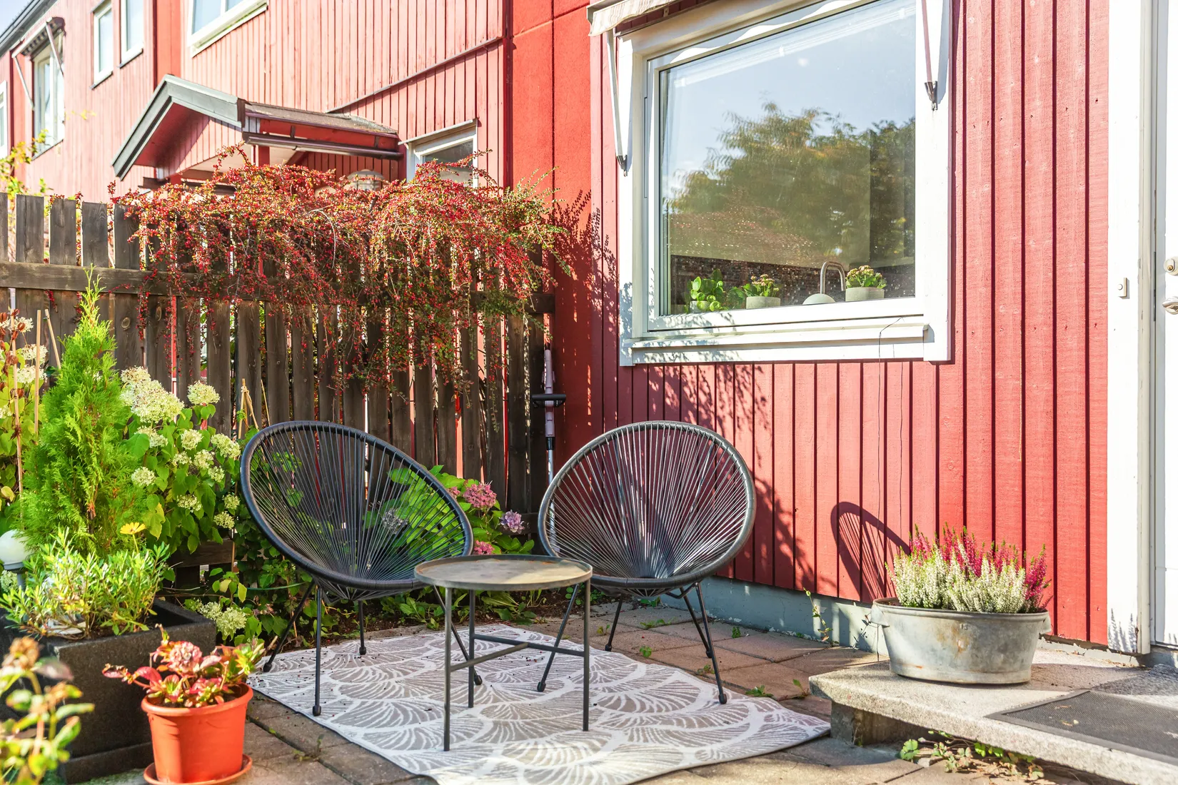 Radhus, Knut Stangenbergs väg 11, Duvnäs Utskog, Nacka
