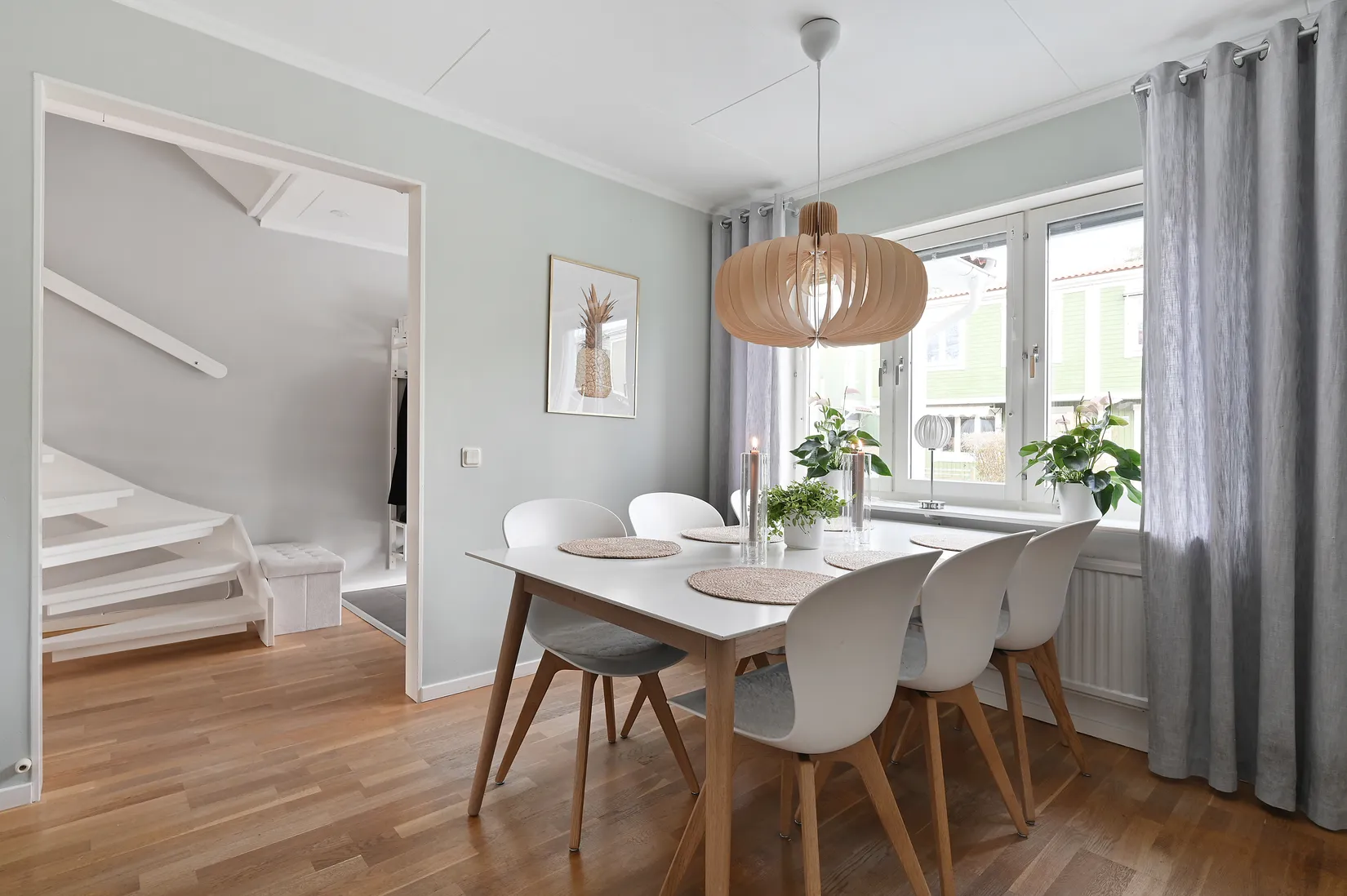 Radhus, Etydgränd 39, Huddinge