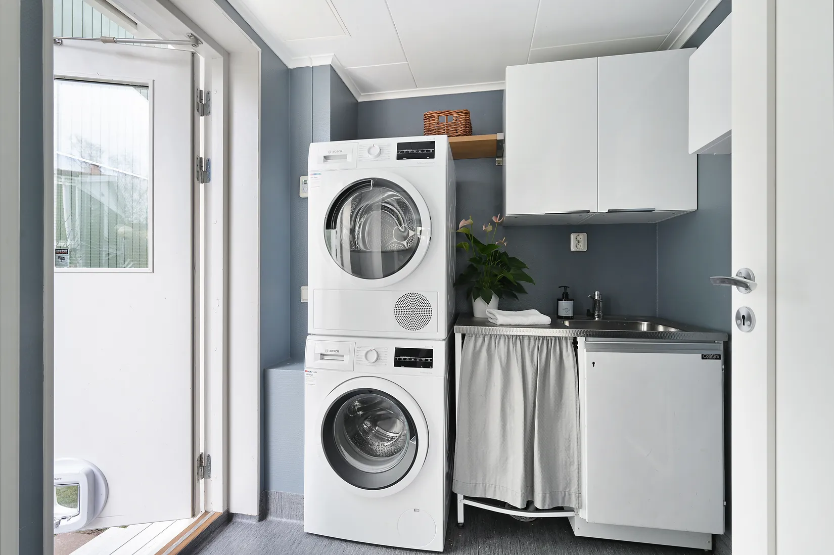 Radhus, Etydgränd 39, Huddinge