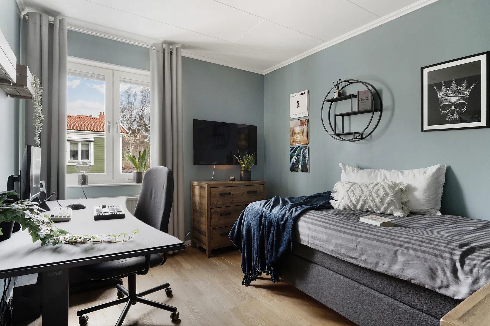 Radhus, Etydgränd 39, Huddinge