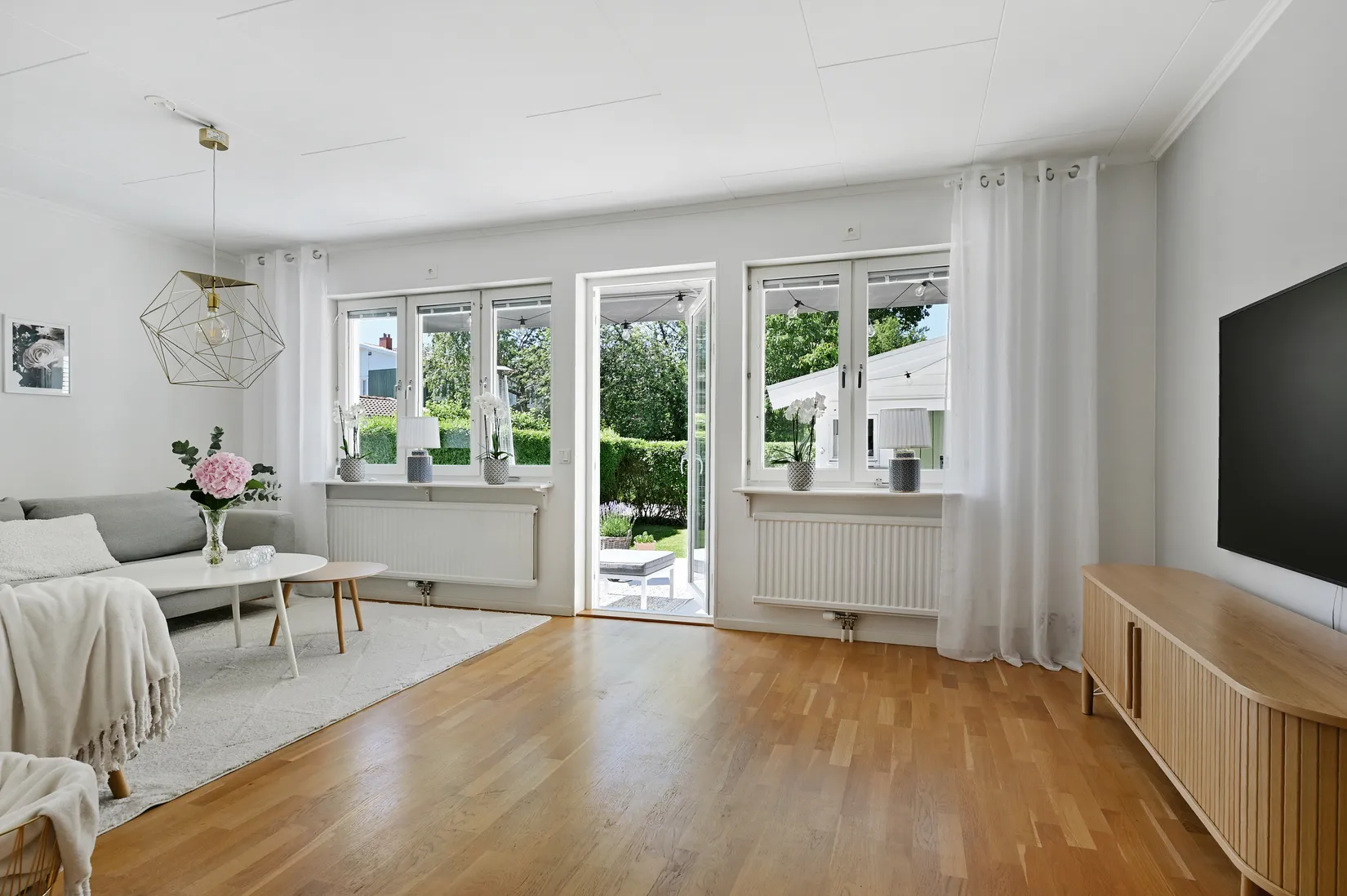 Radhus, Etydgränd 39, Huddinge
