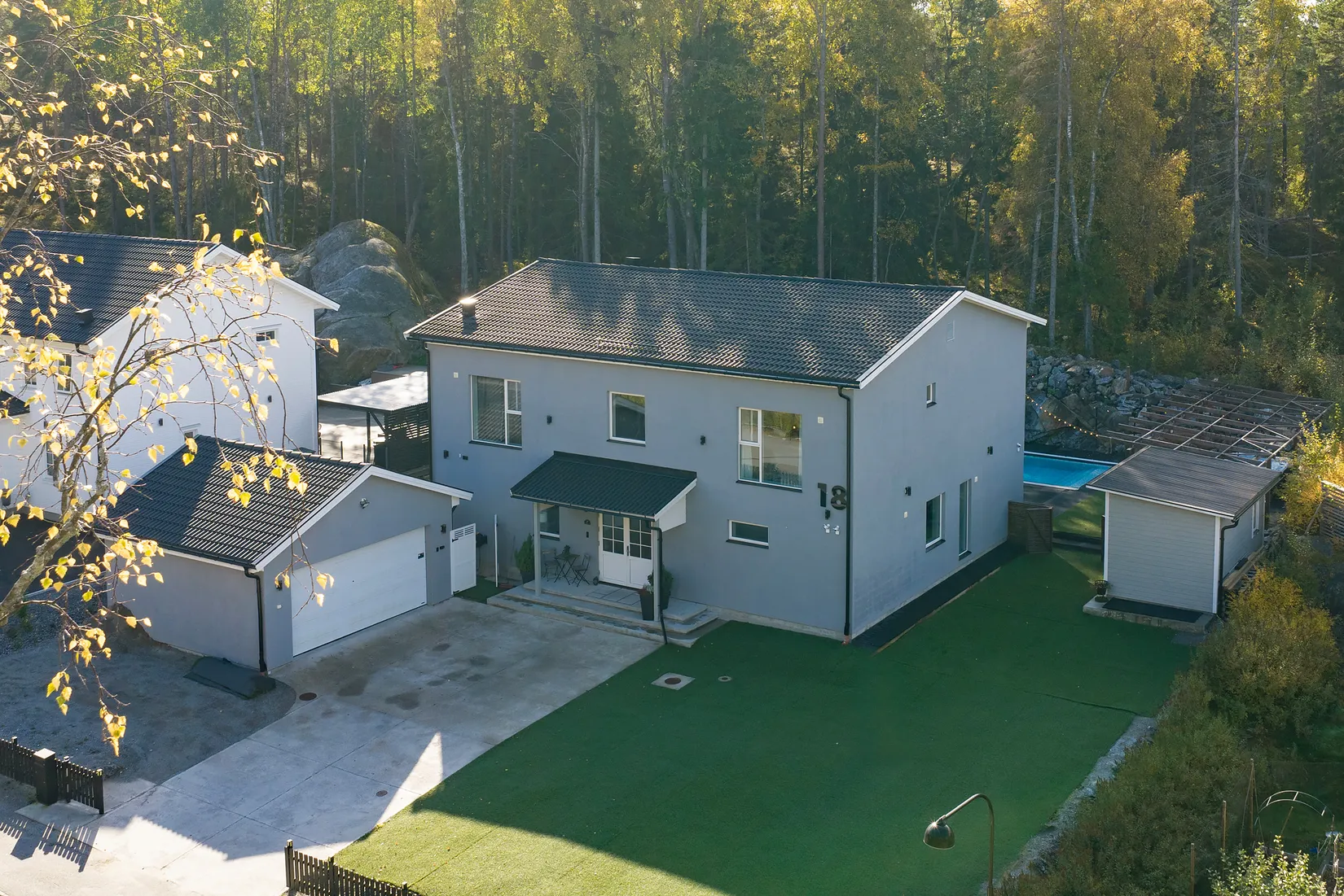 Villa, Abrahamsbergsvägen 18, Högmora, Huddinge