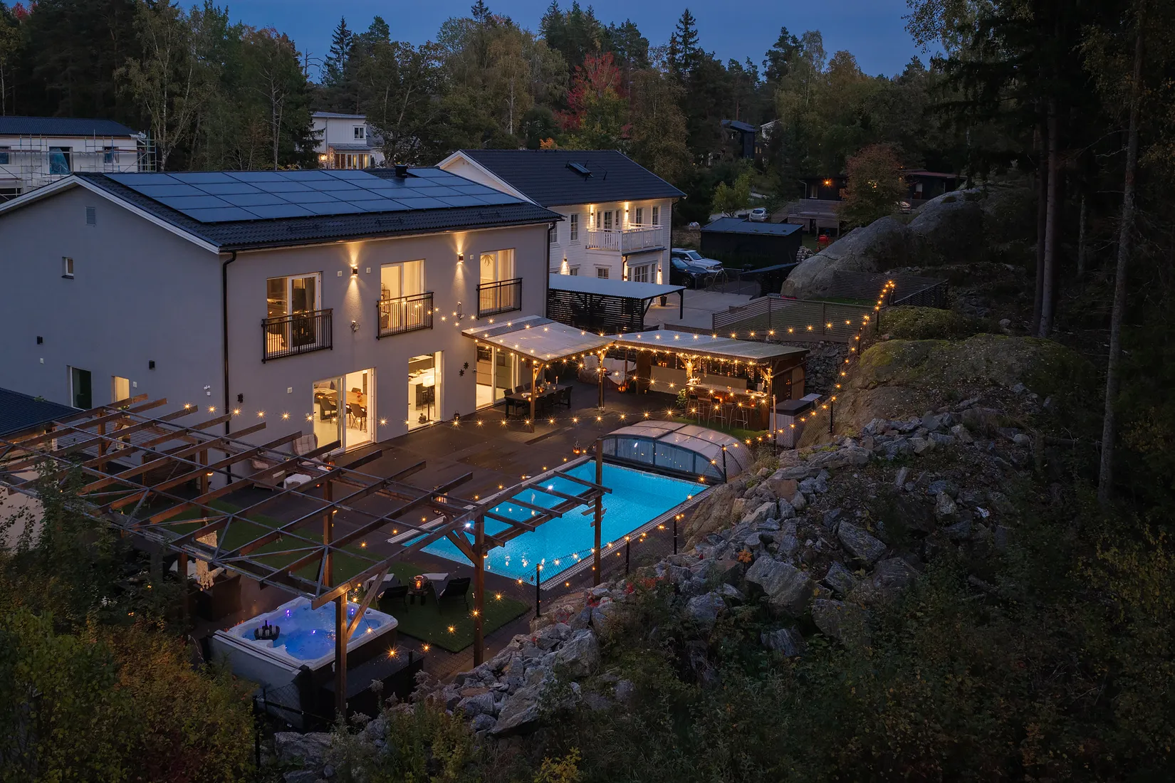 Villa, Abrahamsbergsvägen 18, Högmora, Huddinge