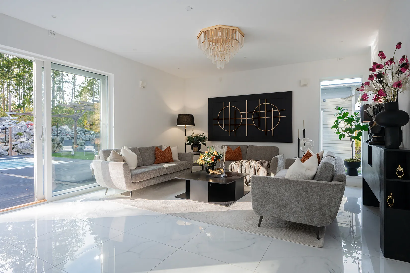 Villa, Abrahamsbergsvägen 18, Högmora, Huddinge