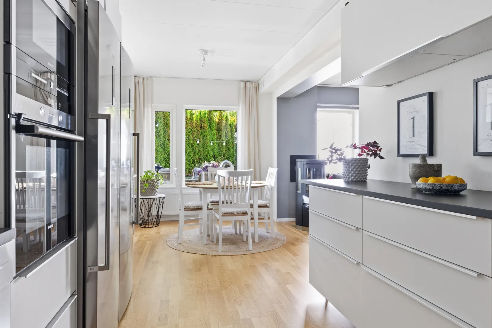 Radhus, Syster Annas väg 17, Brunnby Park, Upplands Väsby