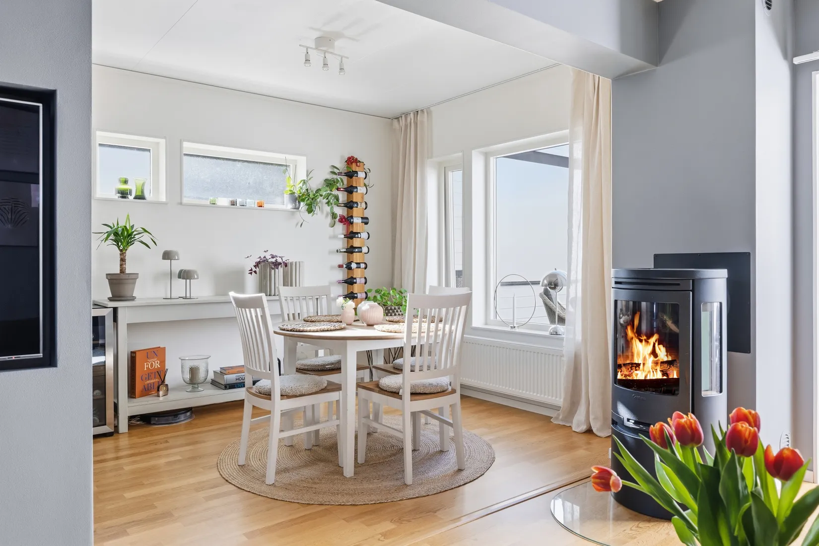 Radhus, Syster Annas väg 17, Brunnby Park, Upplands Väsby