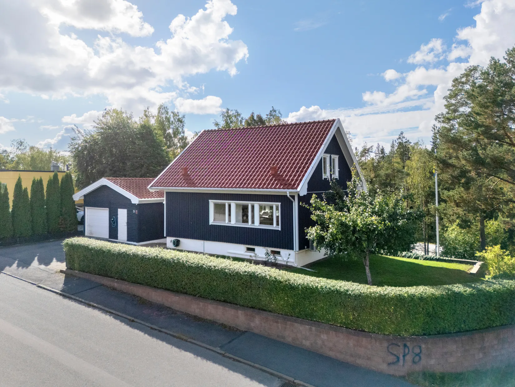 Villa, Blixtvägen 51, Berghem, Järfälla
