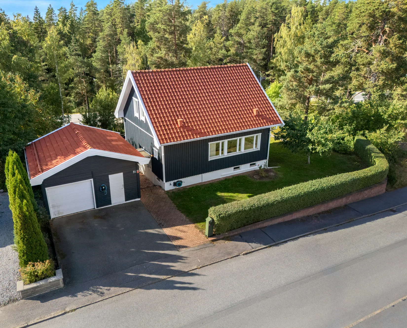 Villa, Blixtvägen 51, Berghem, Järfälla