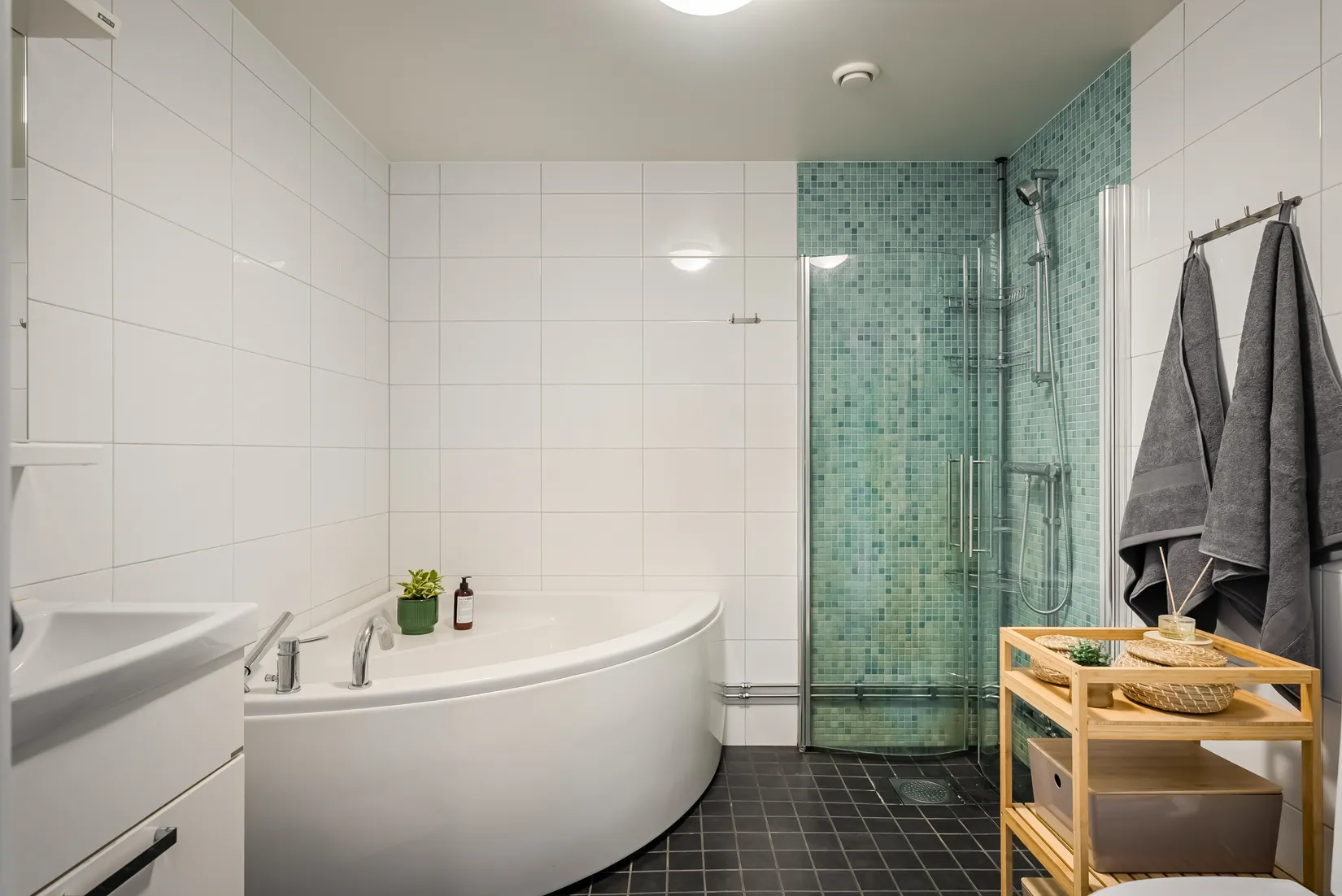 Bostadsrätt, Gamla Södertäljevägen 136A, Segeltorp, Huddinge
