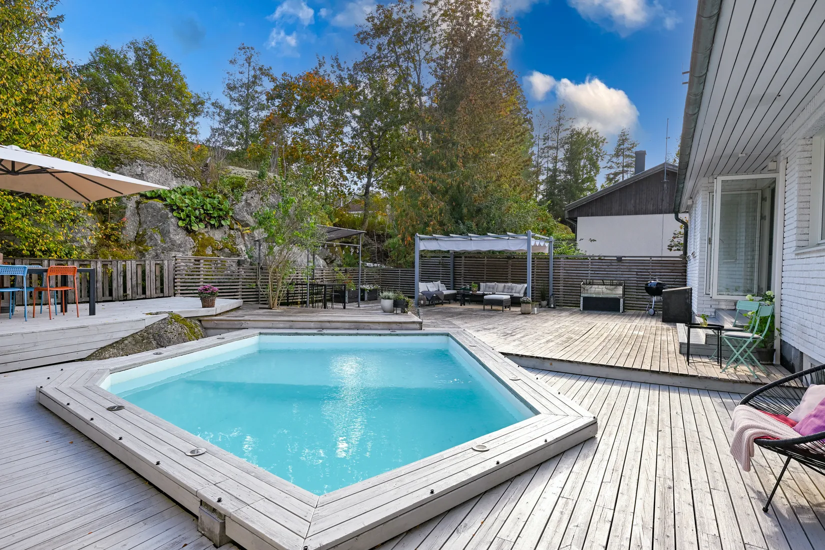 Villa, Julivägen 5, Trollbäcken, Tyresö
