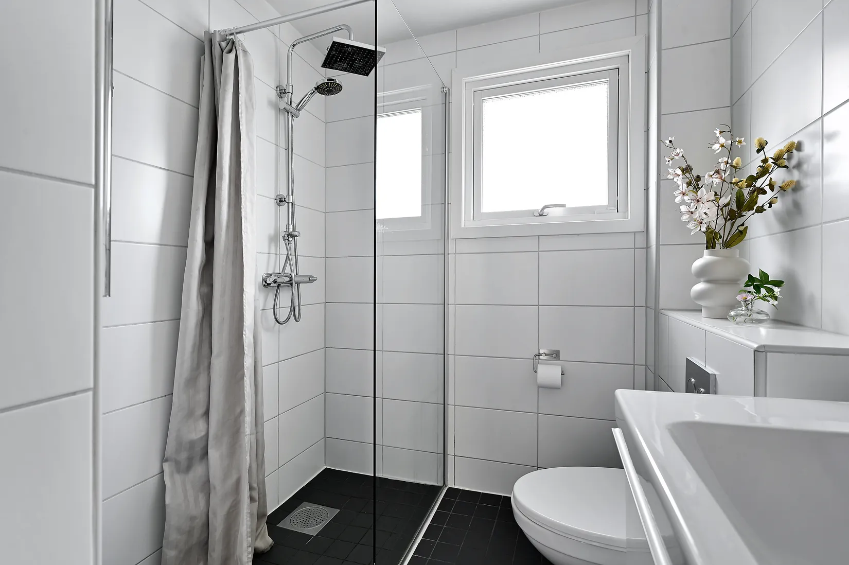 Villa, Julivägen 5, Trollbäcken, Tyresö