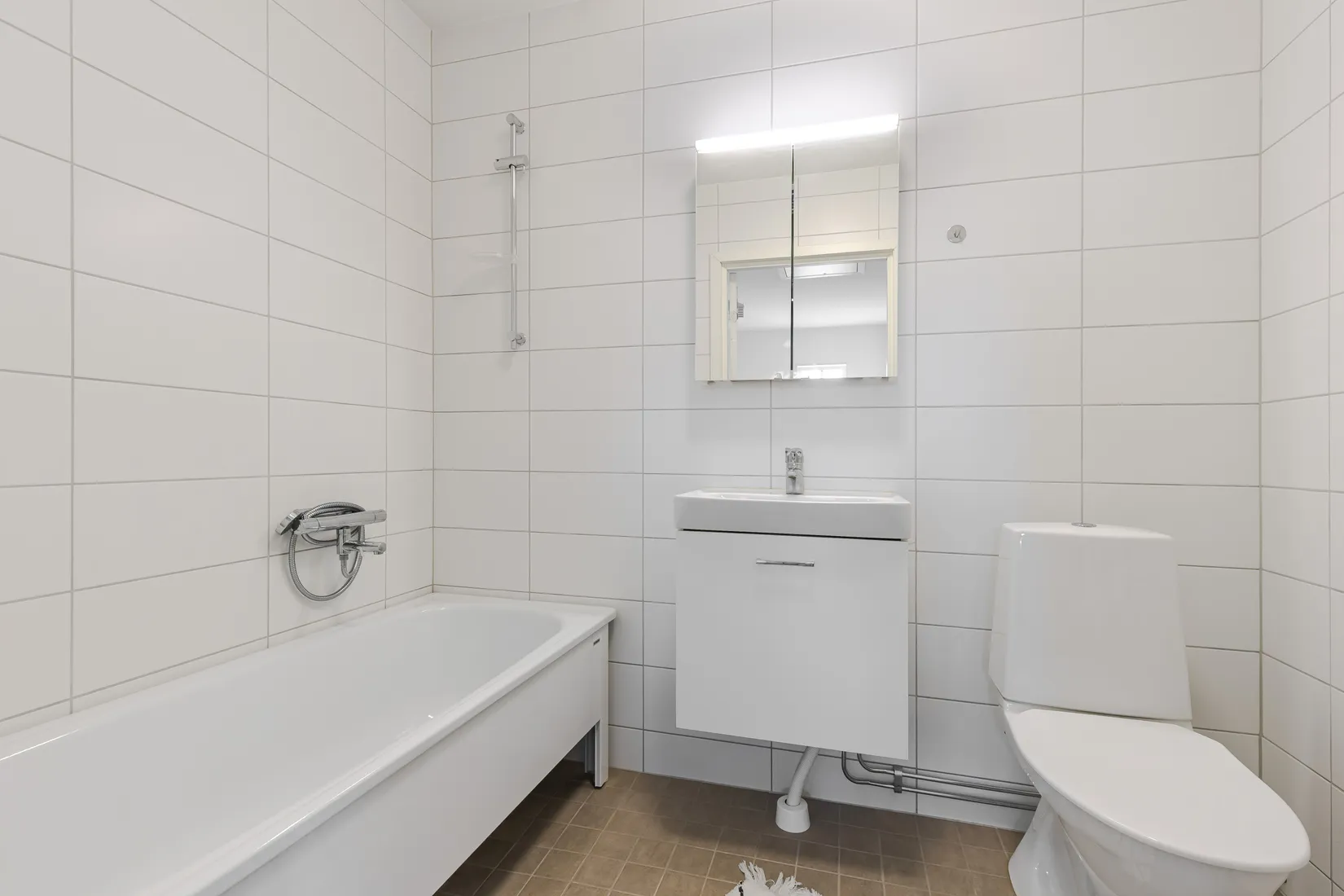 Radhus, Blåhallonvägen 28A, Tosterö - Stavlund, Strängnäs