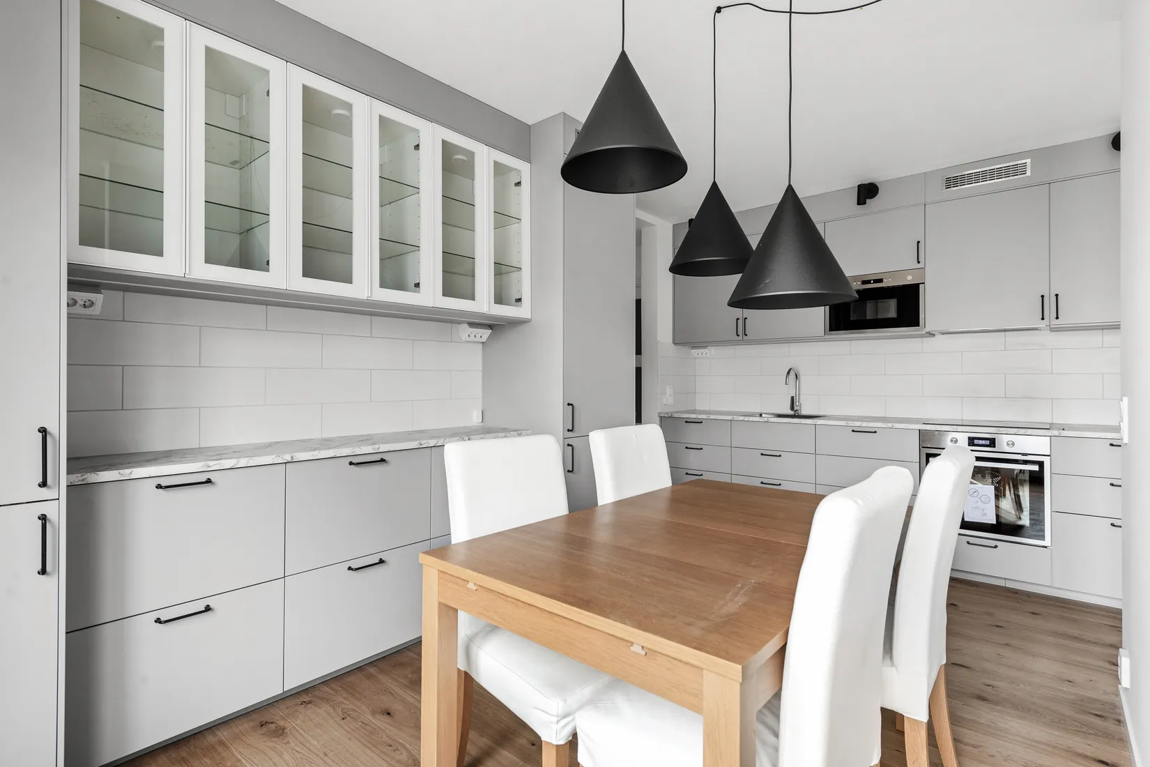 Bostadsrätt, Larsbodavägen 82, 2tr, Farsta, Stockholm