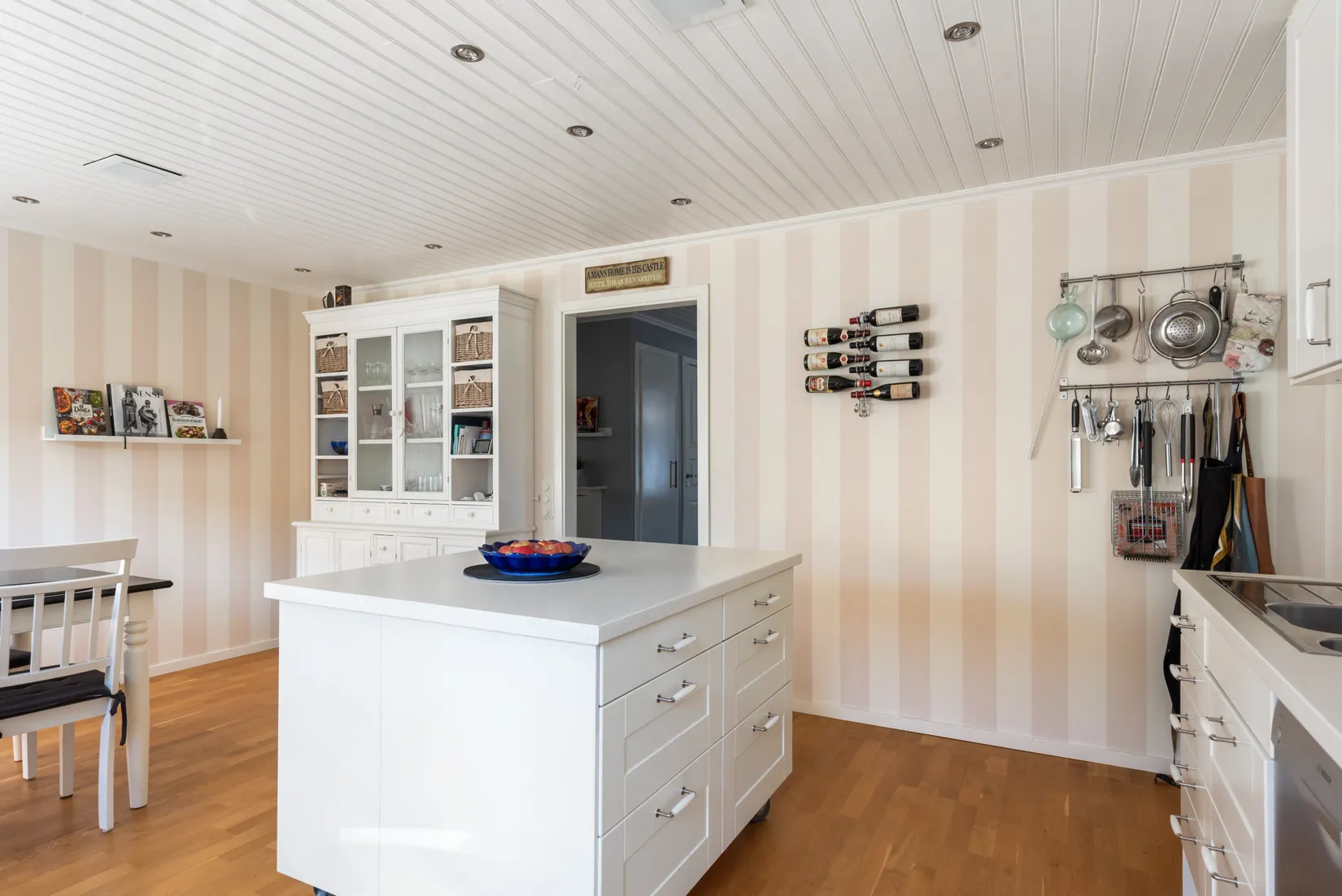 Villa, Snöbärsgränd 2, Täby Kyrkby, Täby